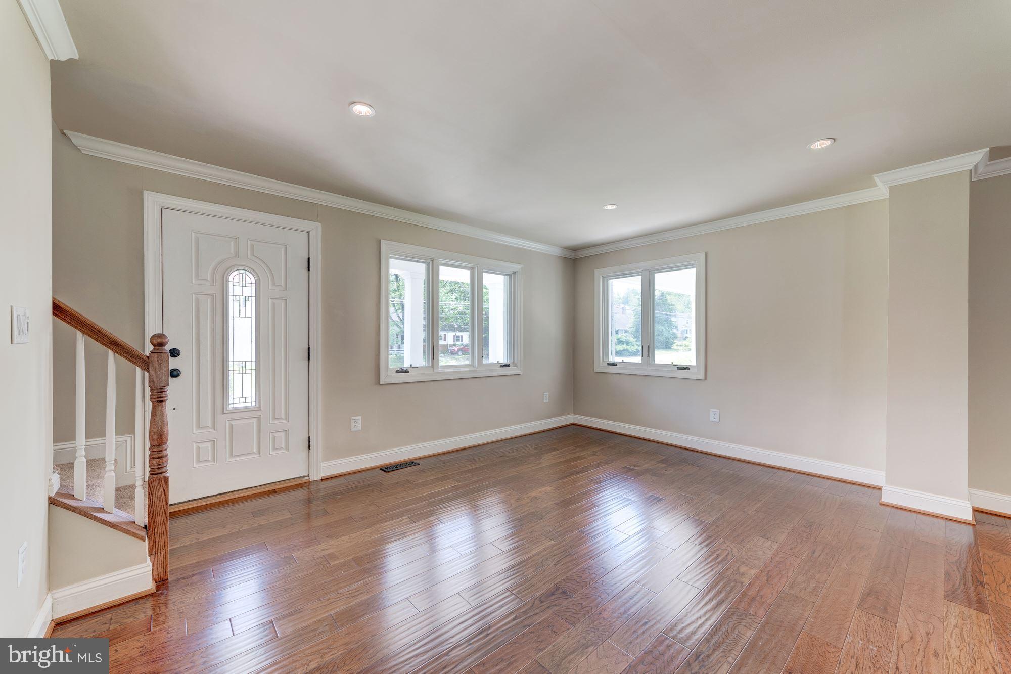 BROYHILL CREST - Residential