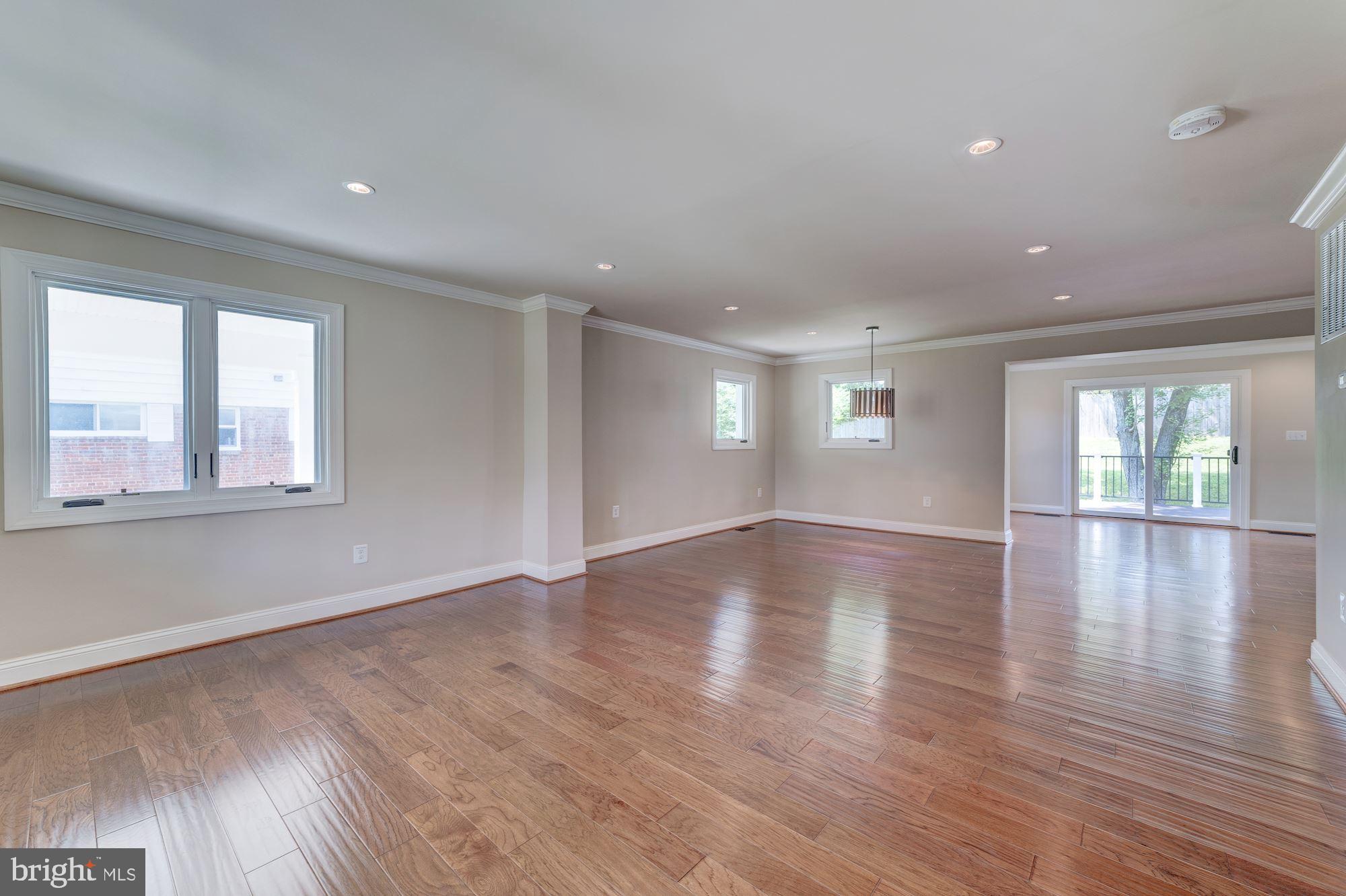 BROYHILL CREST - Residential