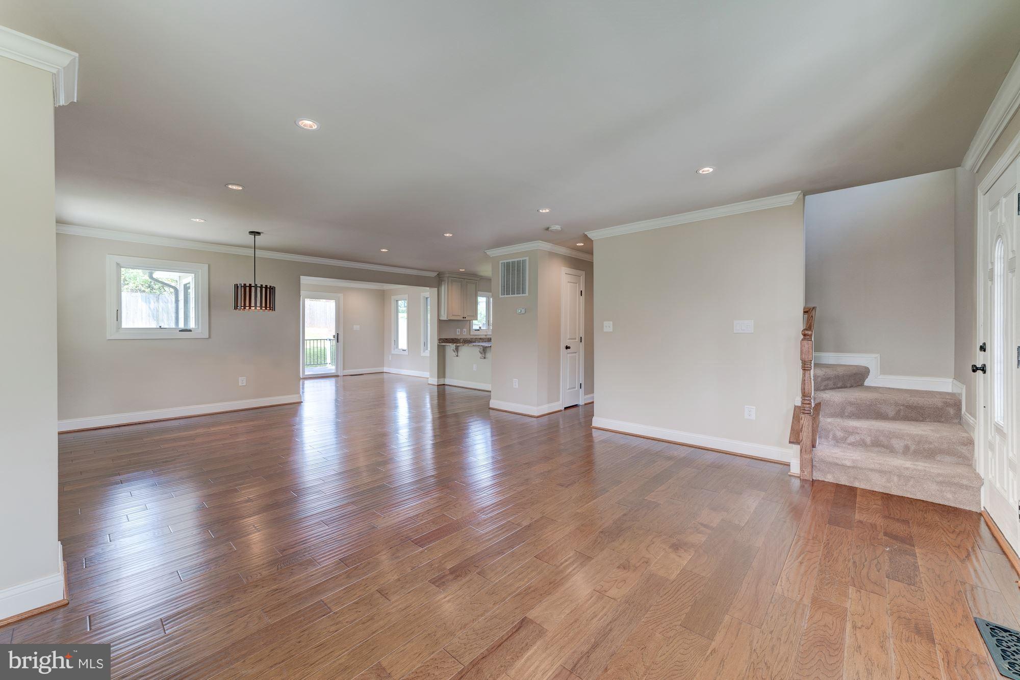 BROYHILL CREST - Residential