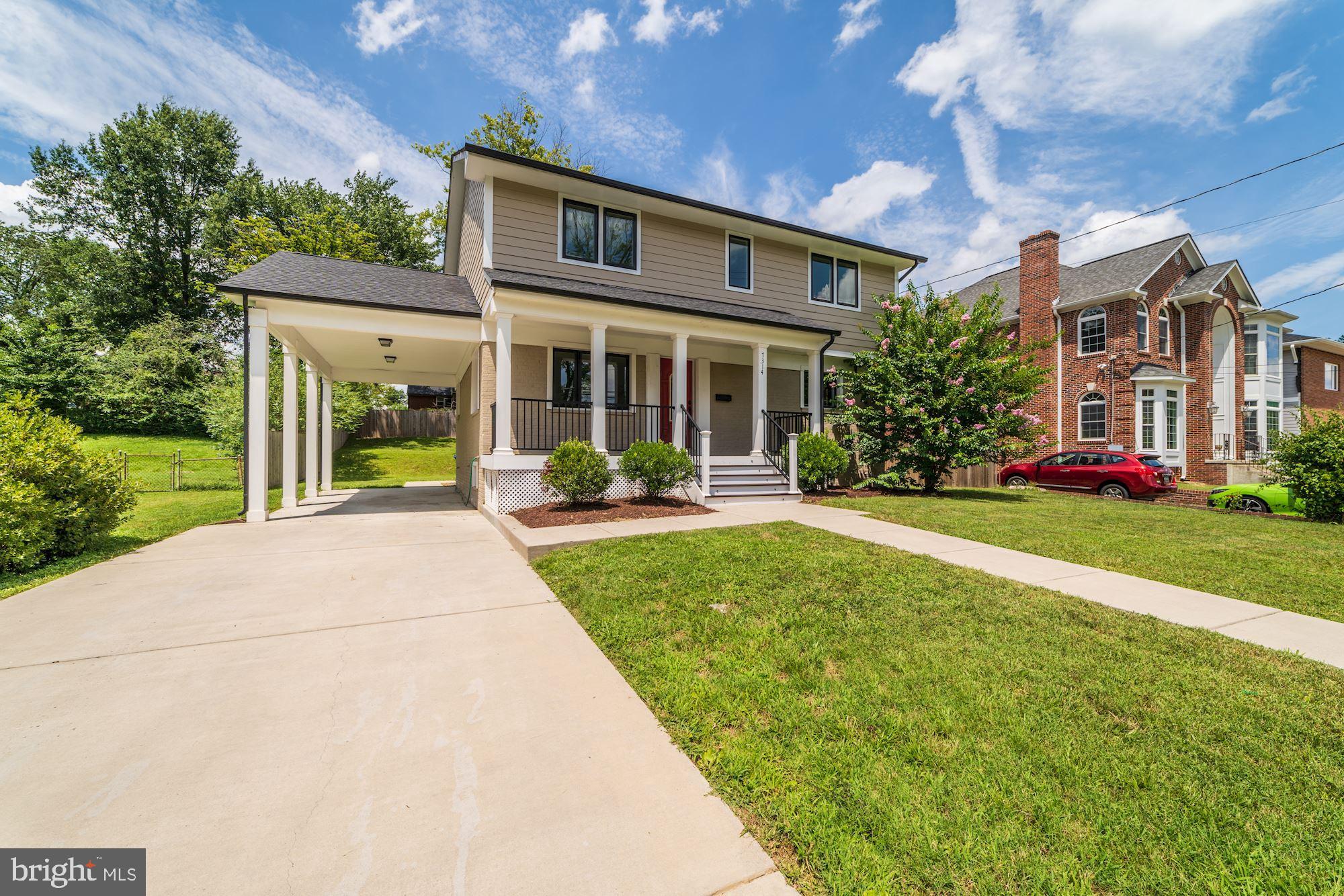 BROYHILL CREST - Residential