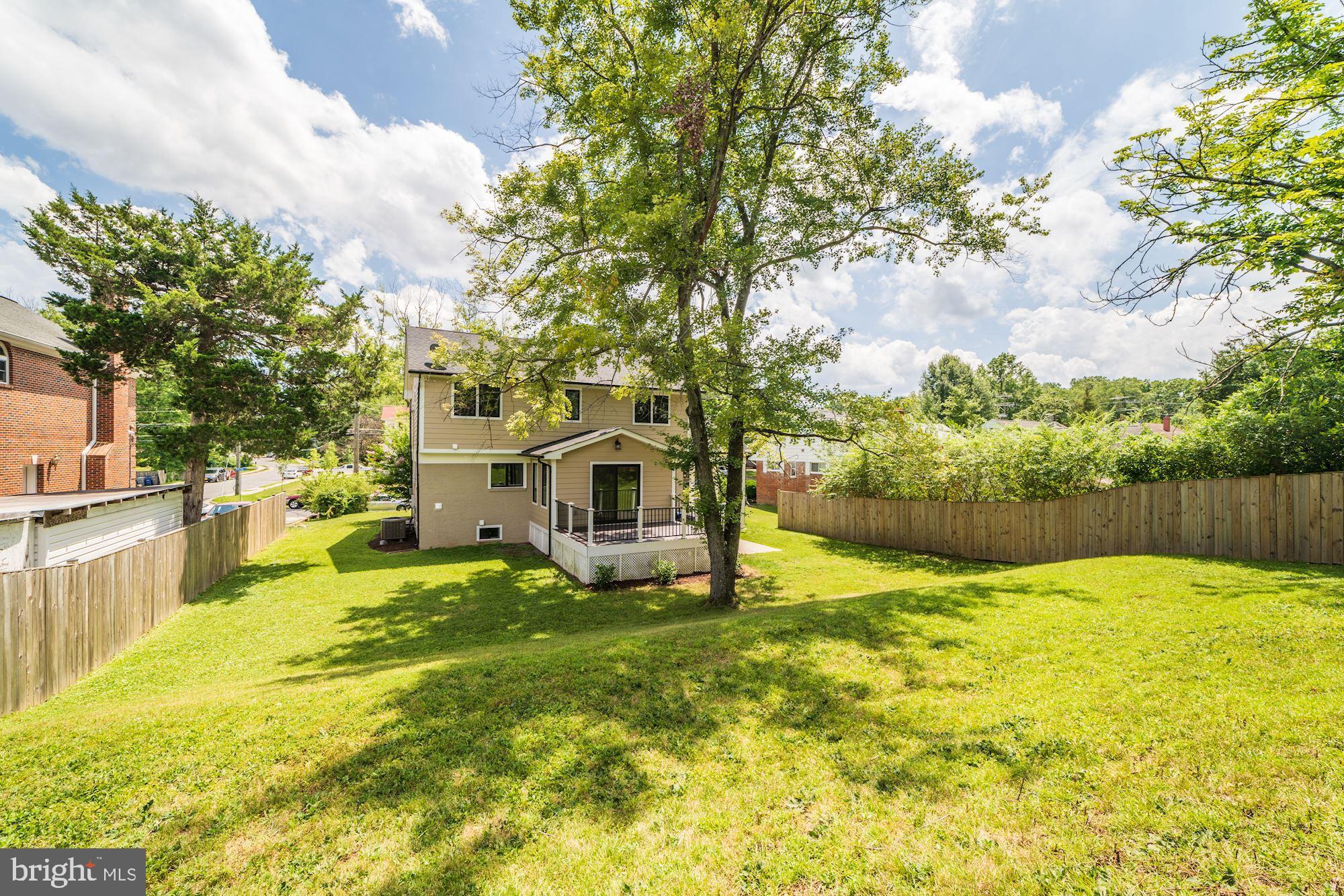 BROYHILL CREST - Residential