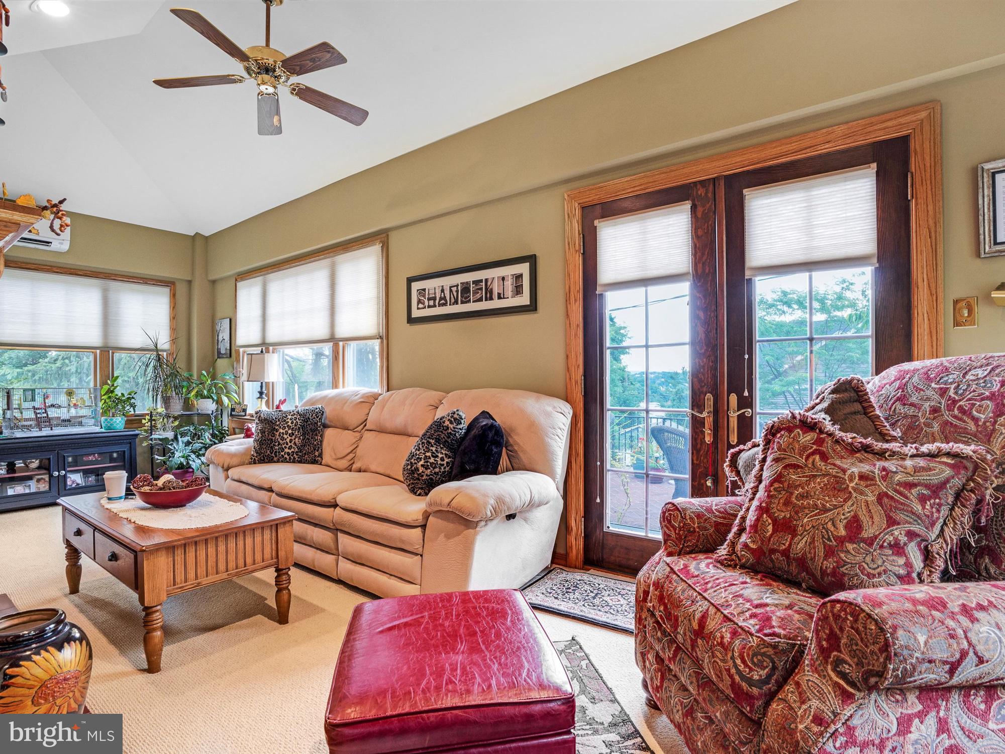 POTTSVILLE - Residential