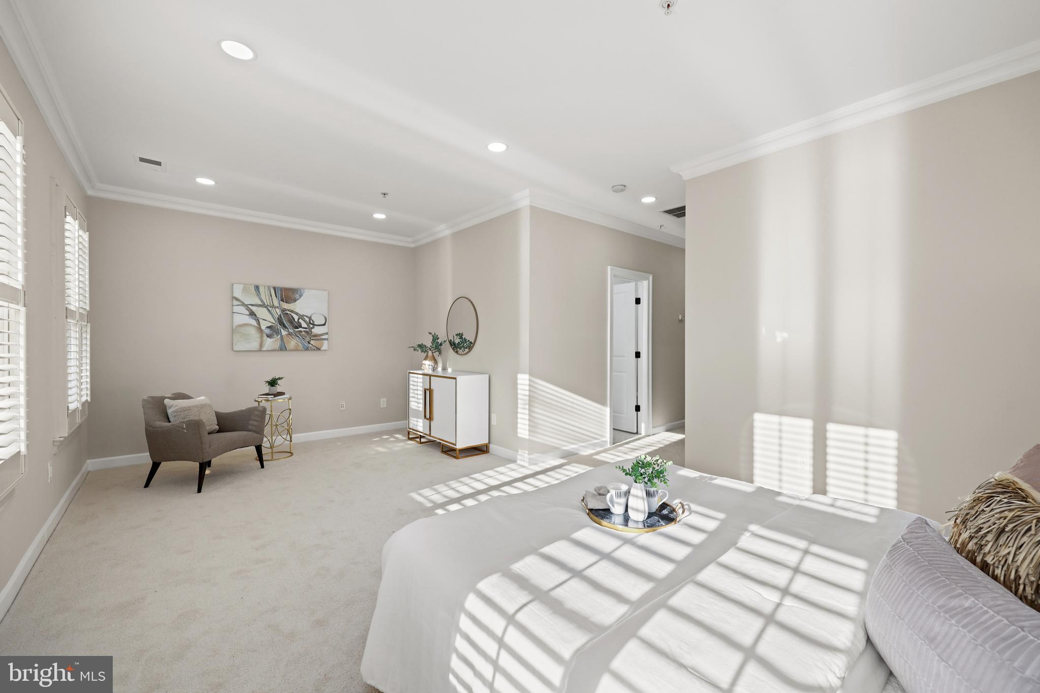 CHATHAM SQUARE - Residential