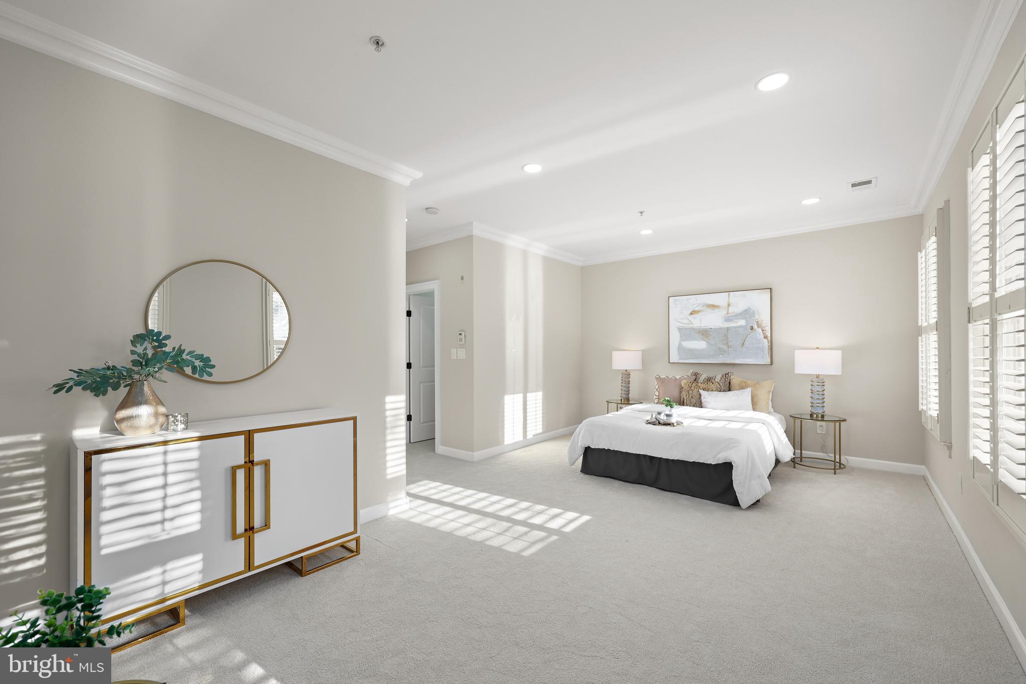 CHATHAM SQUARE - Residential