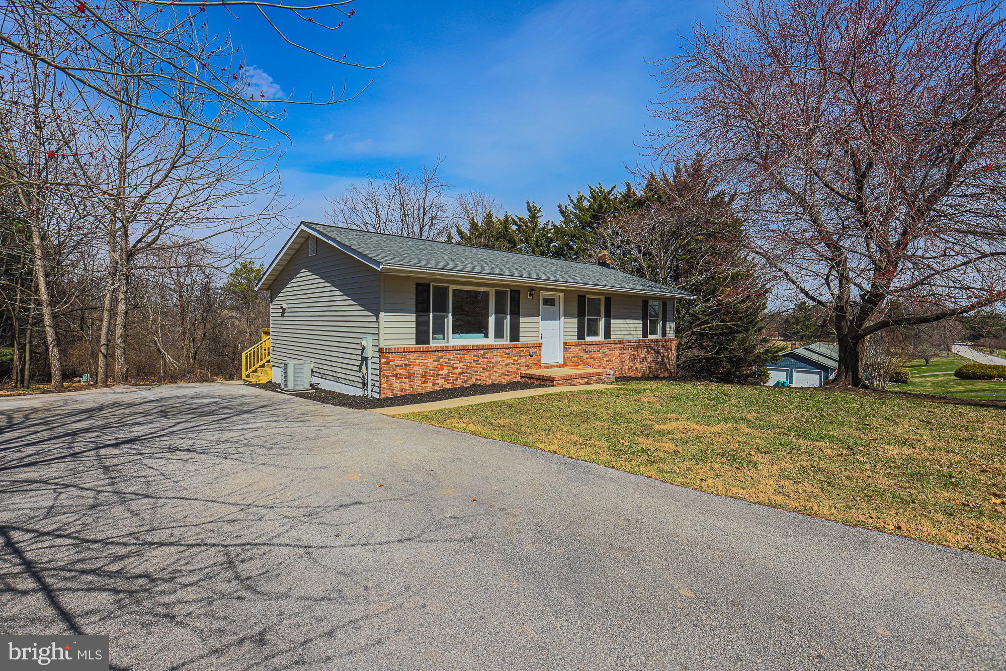 704 YORKMINSTER LANE