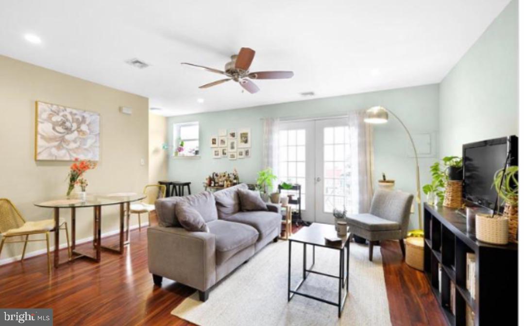 BELLA VISTA - Residential Lease