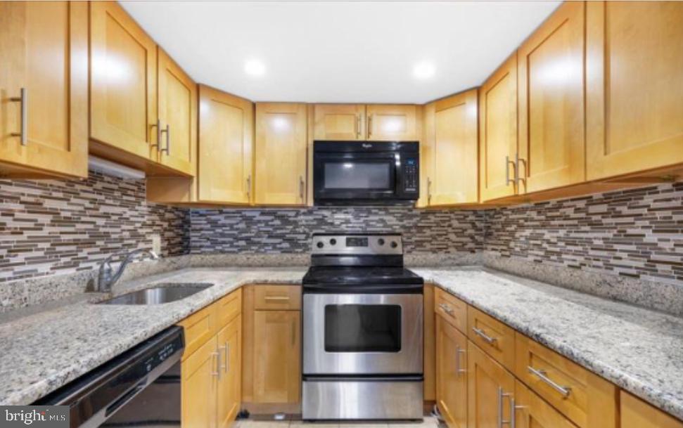 BELLA VISTA - Residential Lease