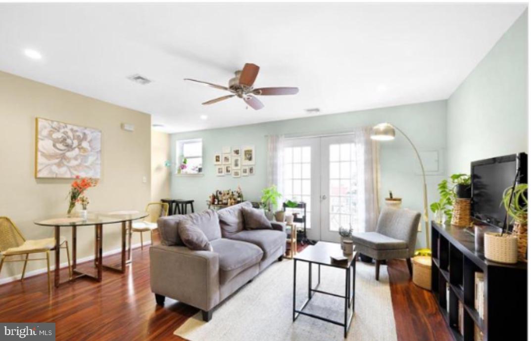 BELLA VISTA - Residential Lease