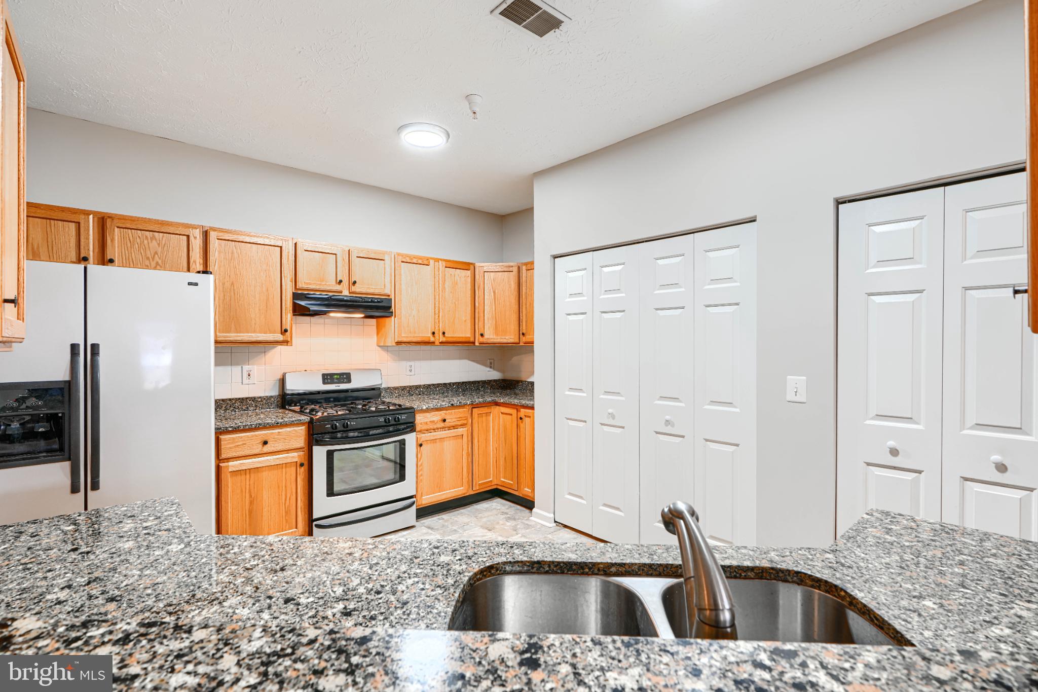 DEVONSHIRE AT WHITEMARSH - Residential