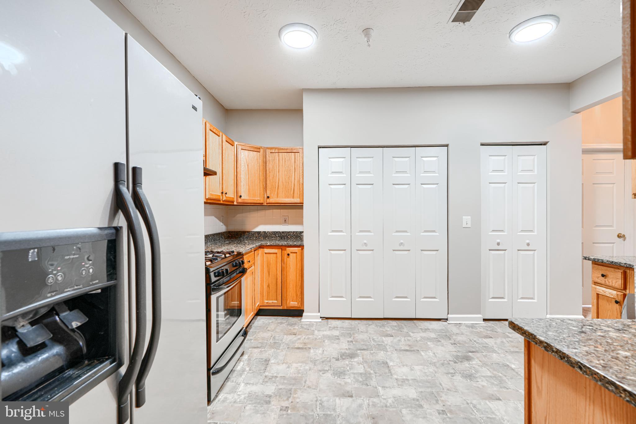 DEVONSHIRE AT WHITEMARSH - Residential