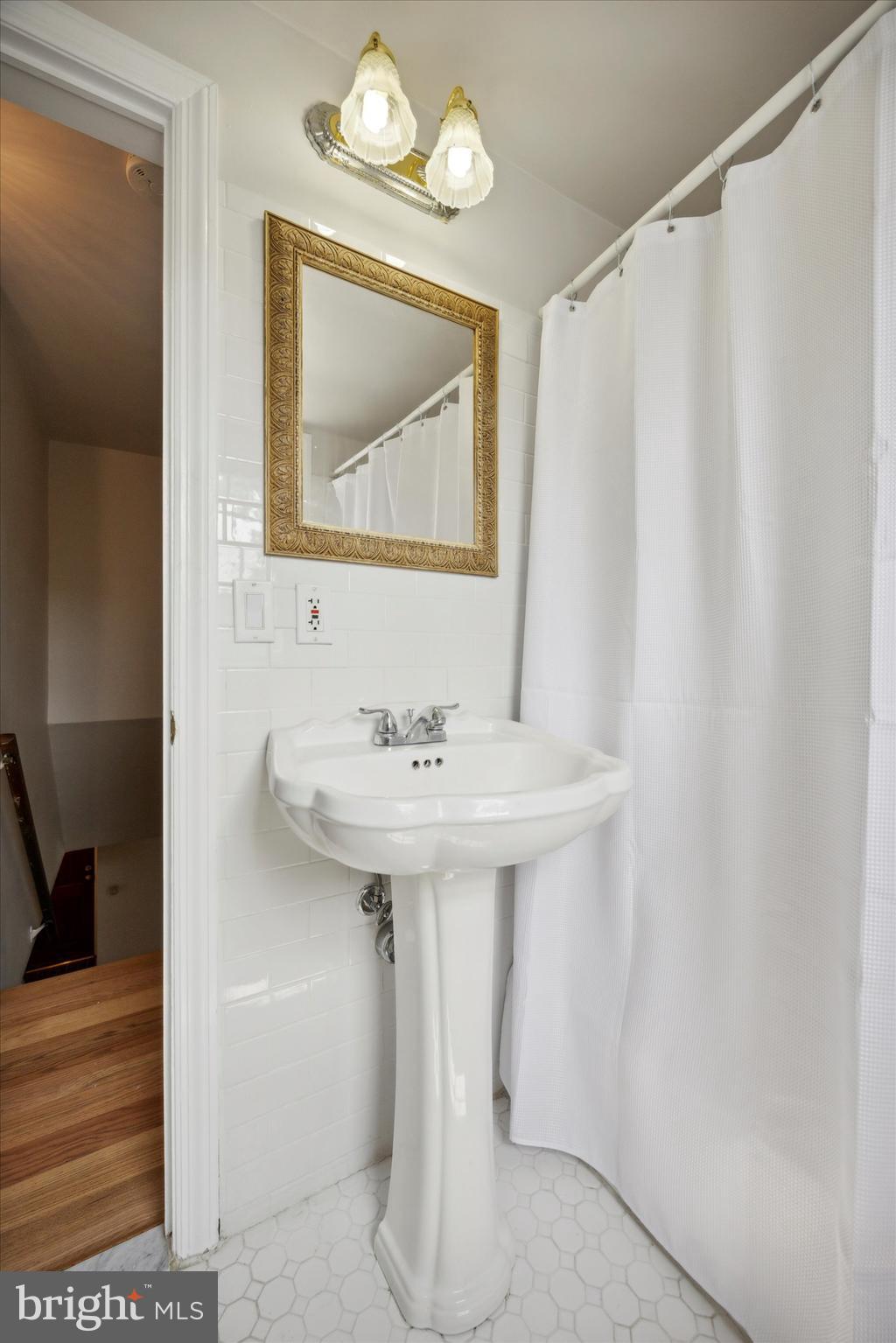 BON AIR - Residential