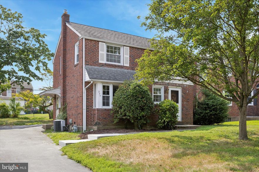 Welcome to this classic brick colonial in the sought after Bon Air section of Havertown. With over 1800 square feet of living space, this home offers plenty of room for easy living. From the front door, step into the entryway to find a convenient half bath to the left and a large coat closet to the right. Continue into the expansive living room with refinished hardwood floors, built in bookcases and a gorgeous gas fireplace with granite surround and stained wood mantel. A wide opening with louvered doors leads to the light filled family room with laminate flooring, chair rail with beadboard below, crown molding, high hat lighting and ceiling fan. A Pella sliding door leads to the fabulous screened in porch allowing for views of and access to the backyard. To the left of the living room is the formal dining room with triple window and chair rail . Off of the Dining Room is the updated kitchen with all of the modern conveniences. Light wood cabinetry, granite countertops, tile backsplash, SS appliances, a new microwave and gas cooking. There is a garden window over the sink, perfect for plants and  growing your favorite herbs and the door provides easy access to the driveway. In addition, a second opening also leads to the family room offering a wonderful circular flow on the first floor. On the 2nd level, you'll find the primary bedroom with 2 closets and an en-suite bathroom with stall shower. You'll also find 2 additional great sized bedrooms and a hall bathroom with a tub/shower combo and pedestal sink. The hallway has new refinished hardwoods and a linen closet. All of the bedrooms have ceiling fans, new neutral carpeting and fresh paint. The unfinished, waterproofed lower level has 2 sump pumps, houses the mechanicals and laundry and provides great potential to finish for additional living space. Highlights include Gas heat, central air, fresh paint throughout, replacement windows and new carpeting upstairs. This home is in a phenomenal location, close to shopping, schools, public transportation and parks. Easy to show. Make your appointment today and take advantage of this exceptional value.