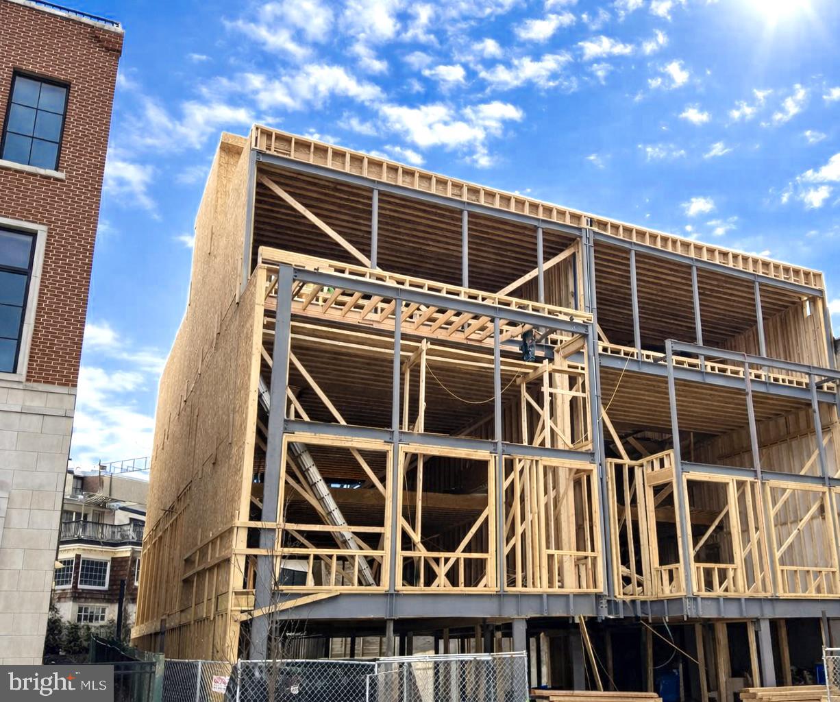 ART MUSEUM AREA - Residential