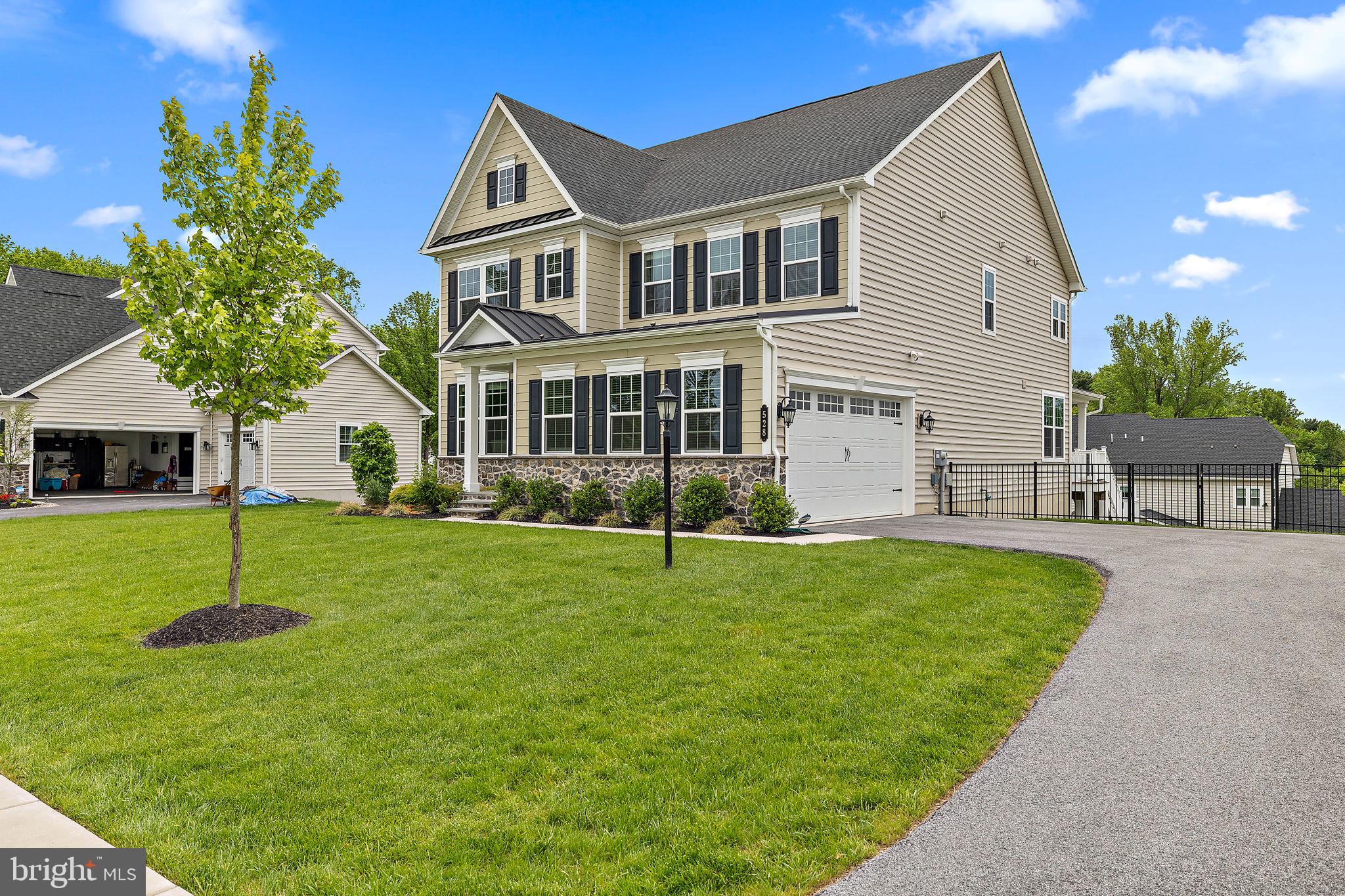 GREYSTONE - Residential