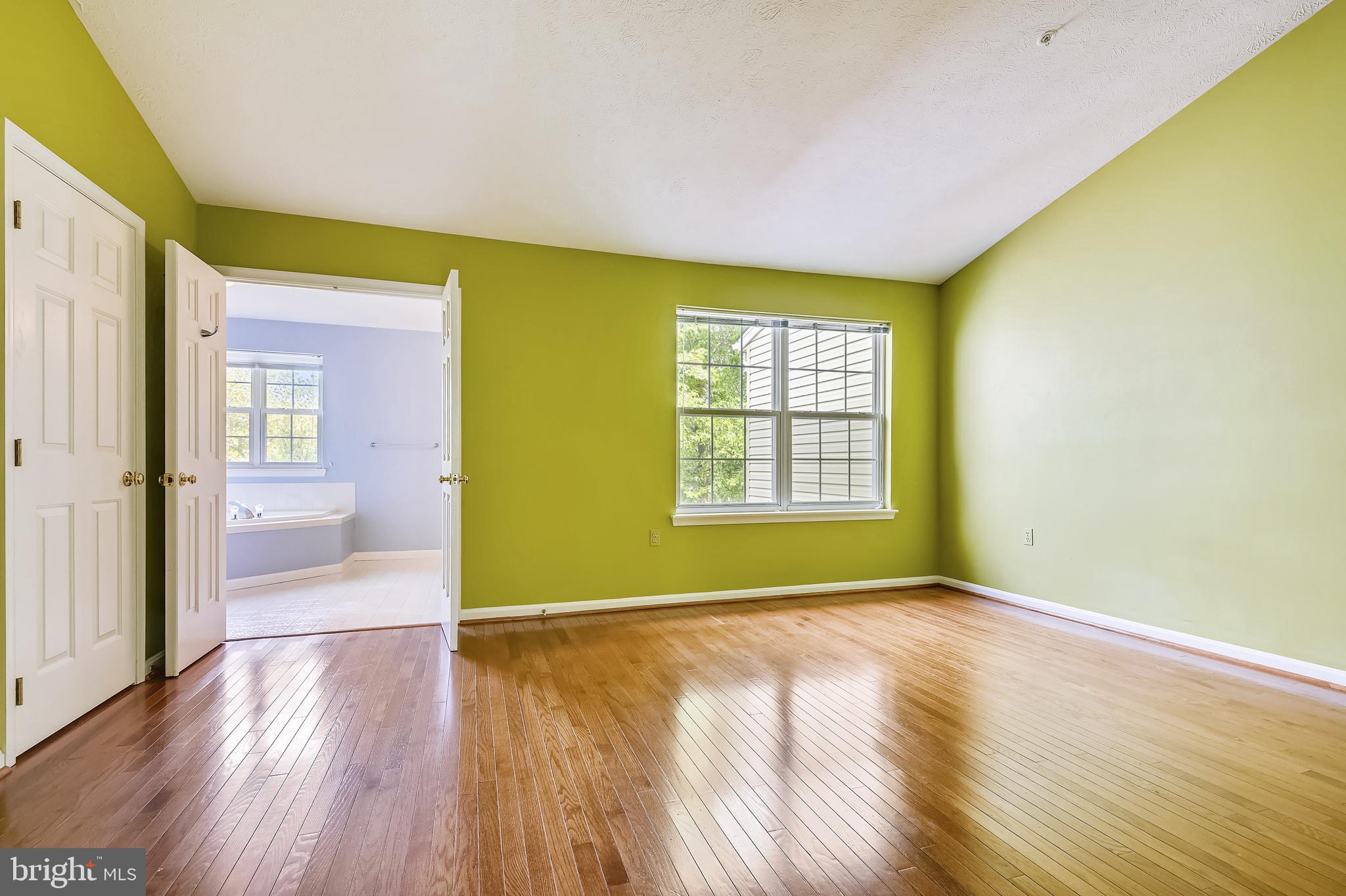 COLLEGE - Residential