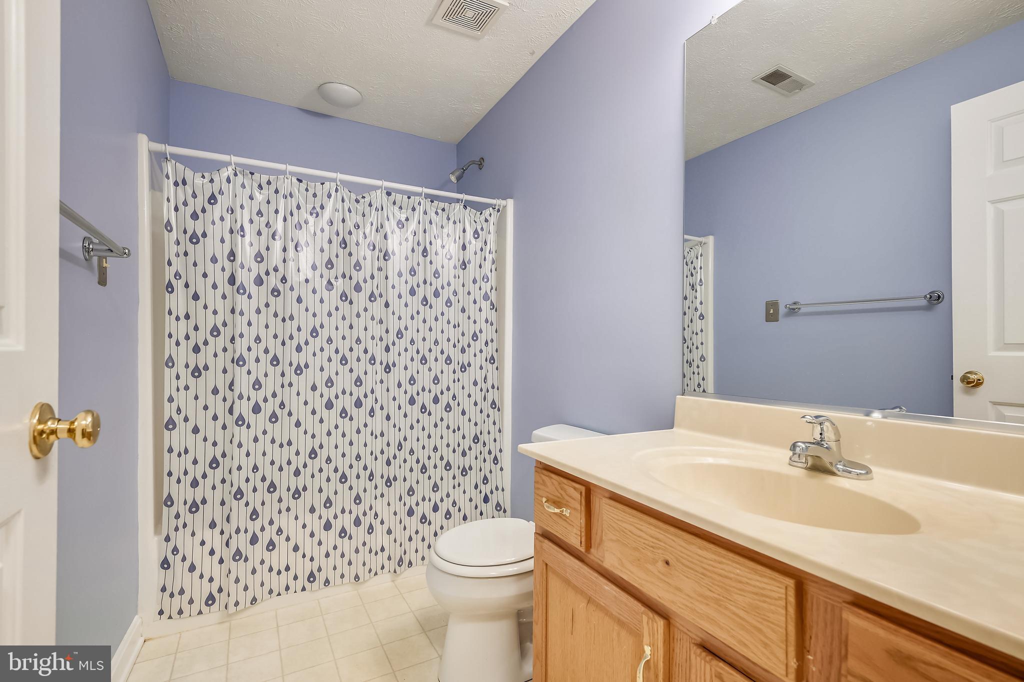 COLLEGE - Residential