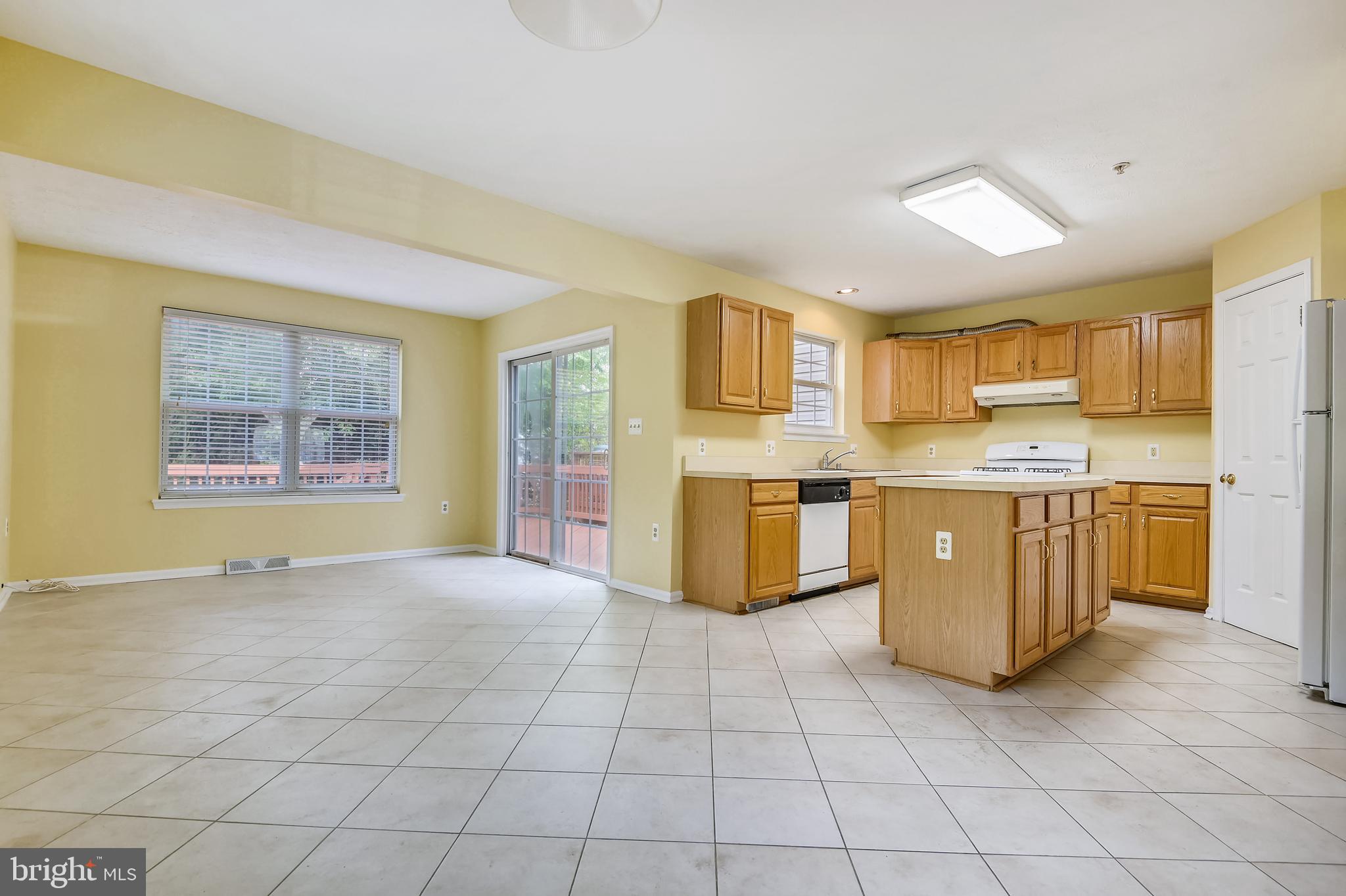 COLLEGE - Residential