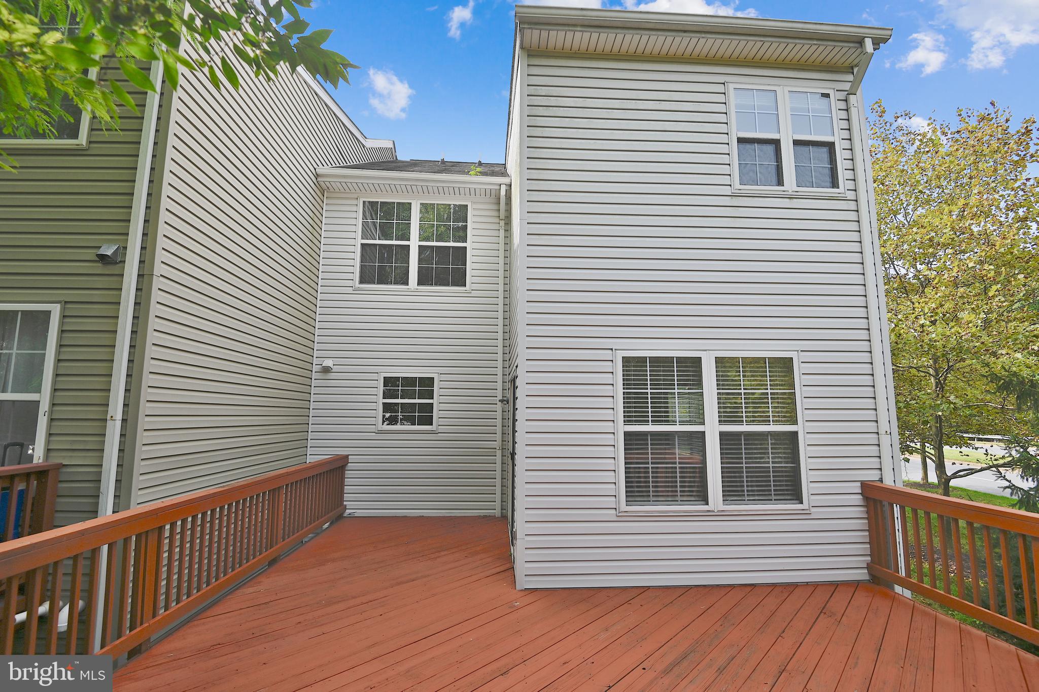 COLLEGE - Residential