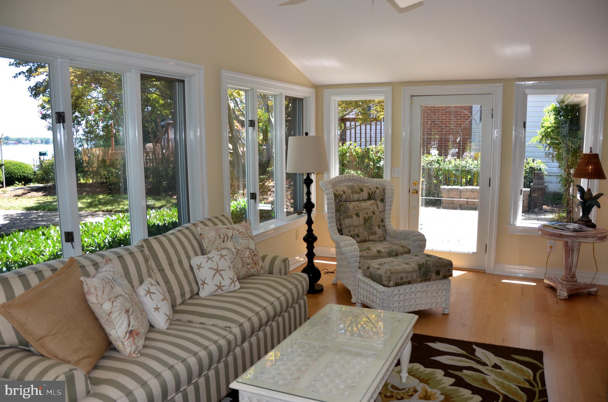 LOCH HAVEN - Residential