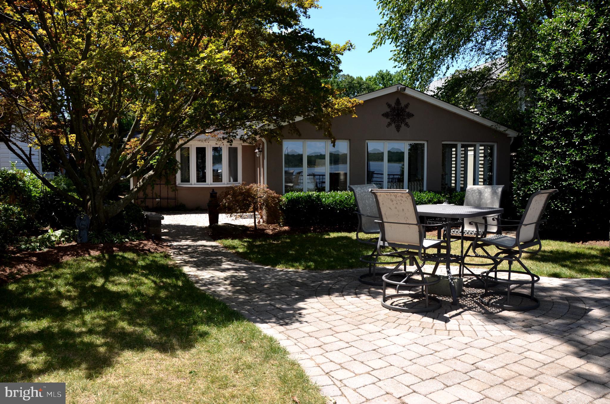 LOCH HAVEN - Residential