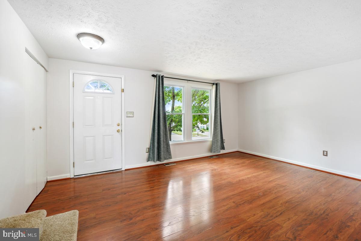 7861 MARIOAK DRIVE