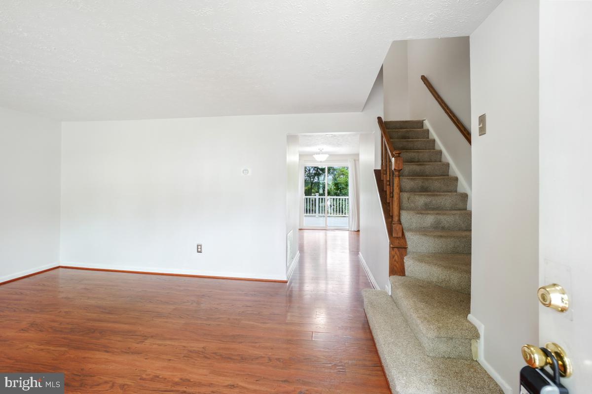 7861 MARIOAK DRIVE