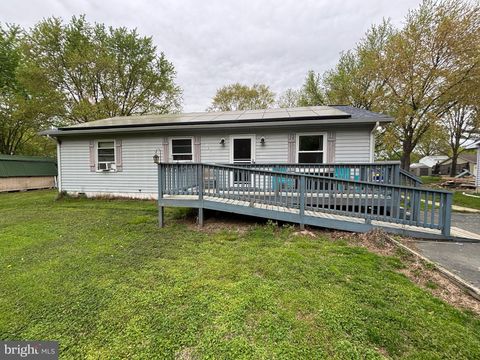 1903 CHURCHHILL LANE CHESTER MD 21619