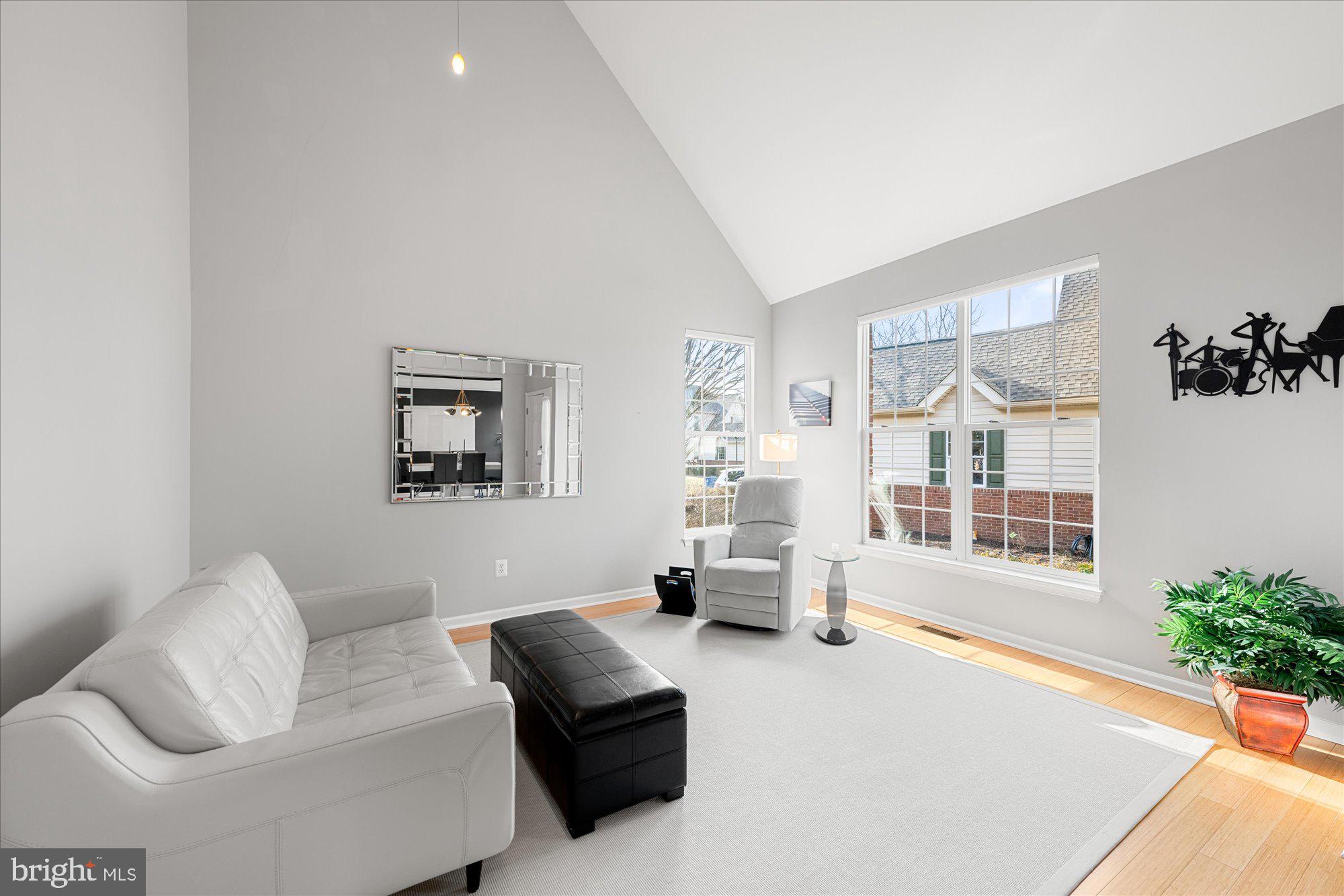 BELMONT COUNTRY CLUB - Residential