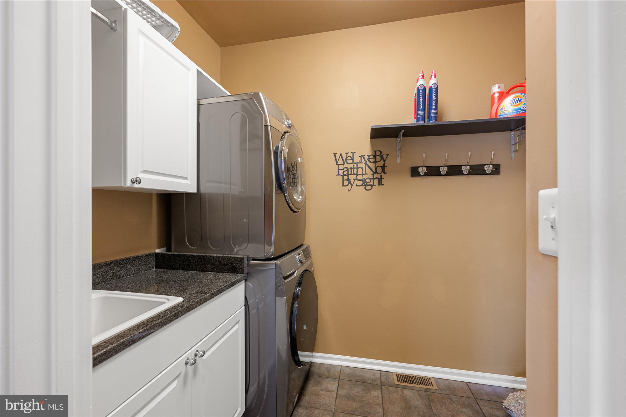 BELMONT COUNTRY CLUB - Residential