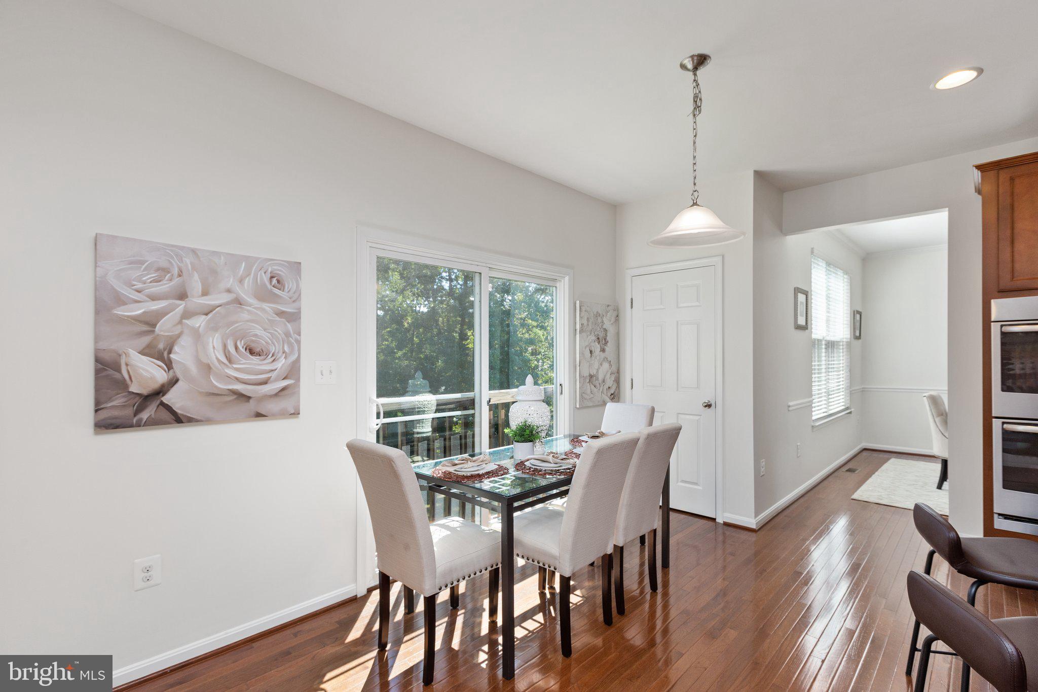 EAGLES POINTE - Residential