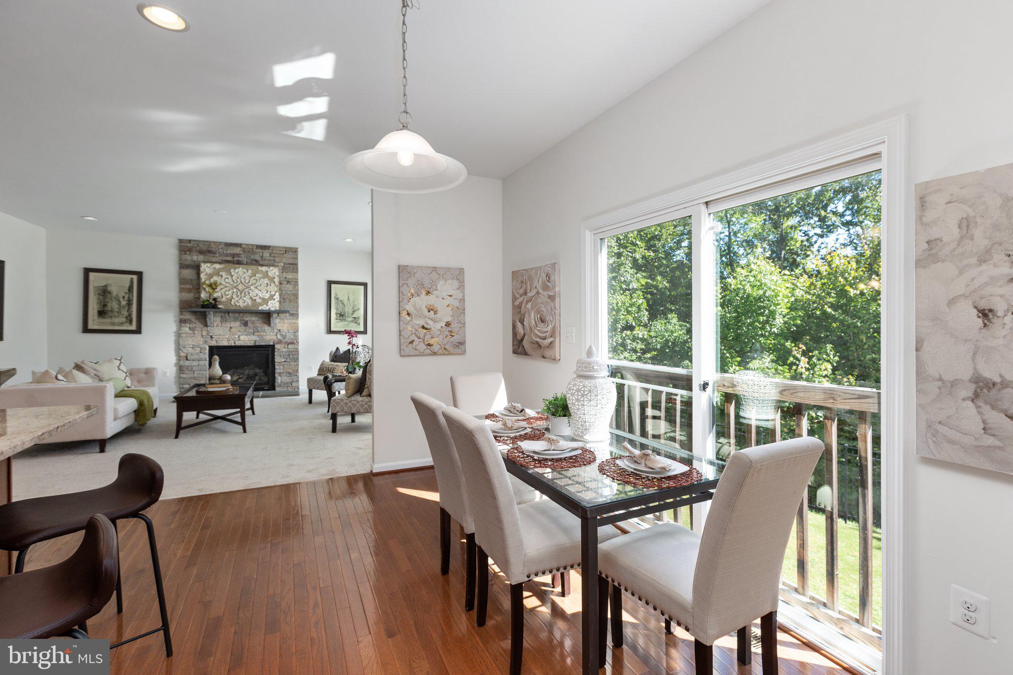 EAGLES POINTE - Residential