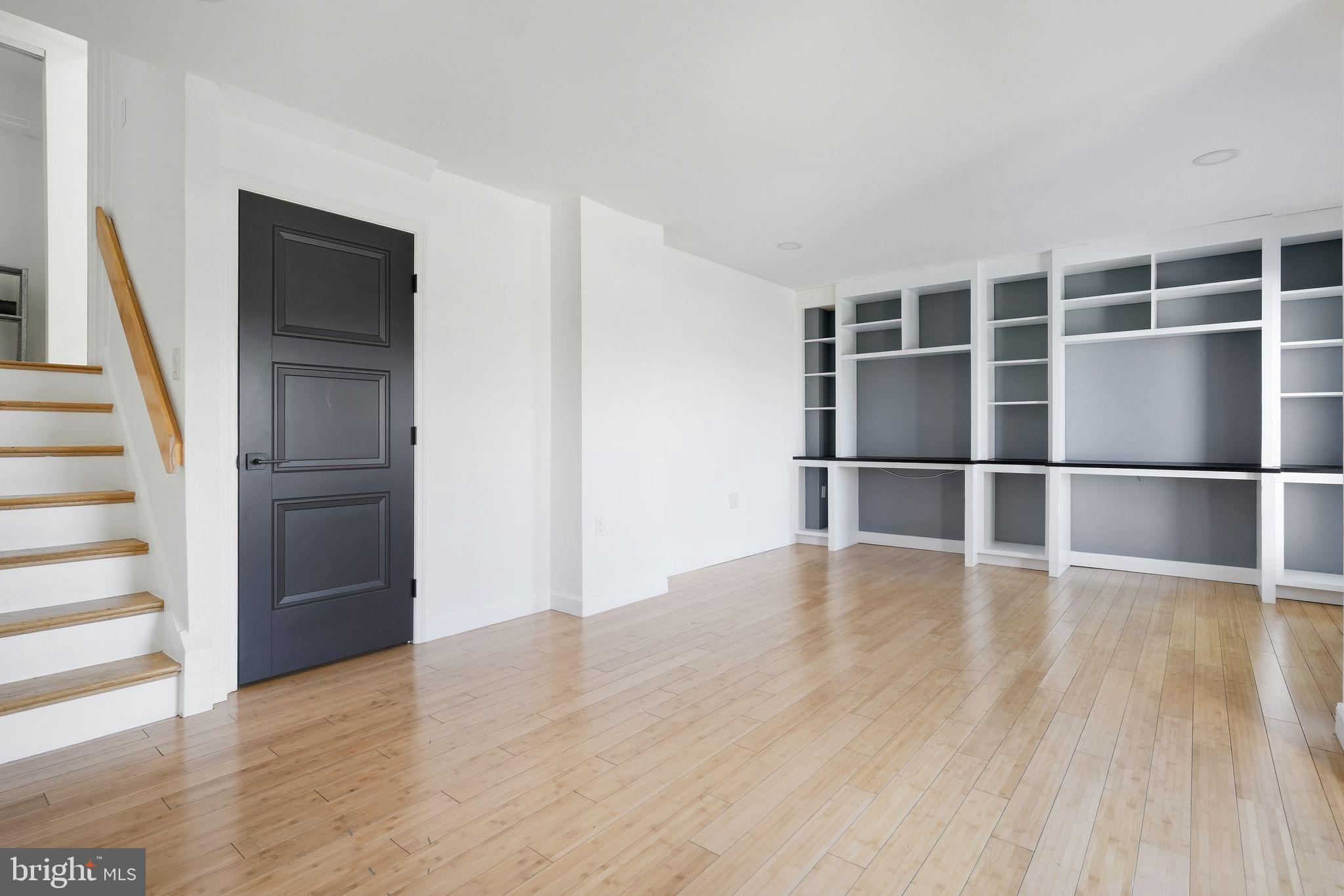 MILL CRK TOWNE EAST - Residential