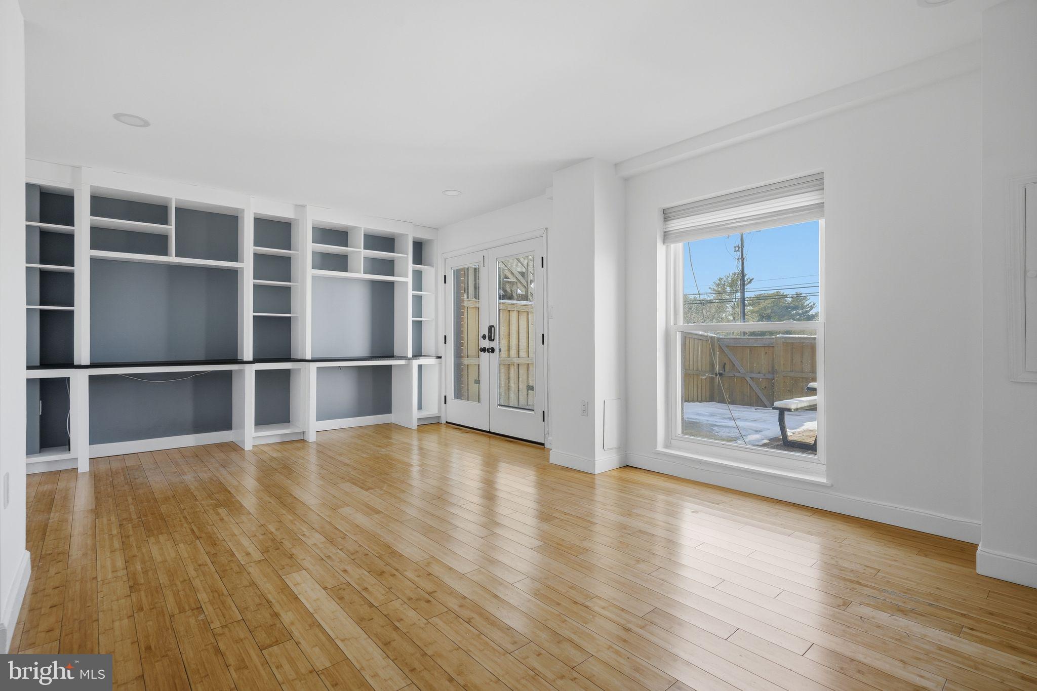 MILL CRK TOWNE EAST - Residential