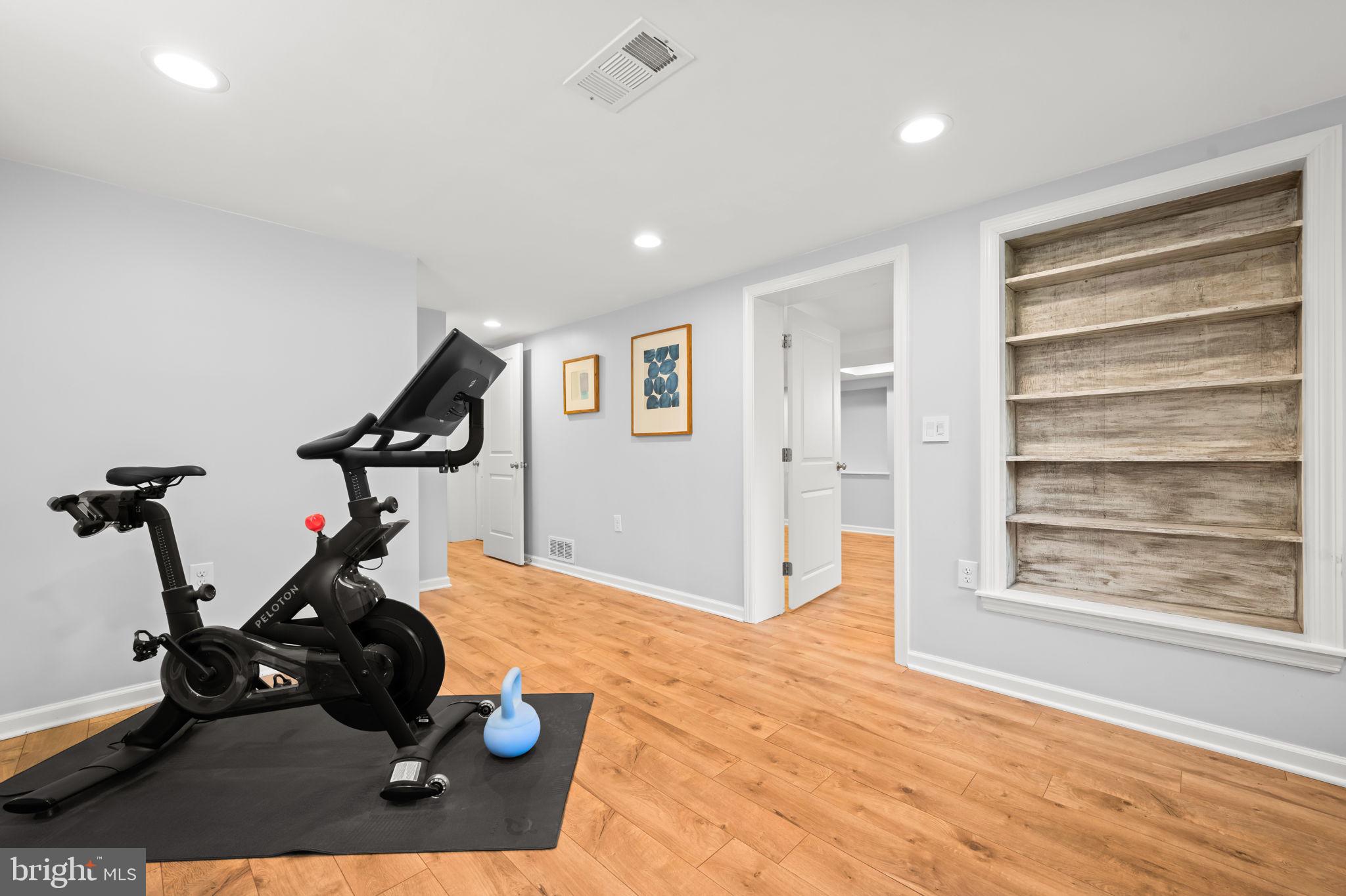 MILL CREEK PARK - Residential