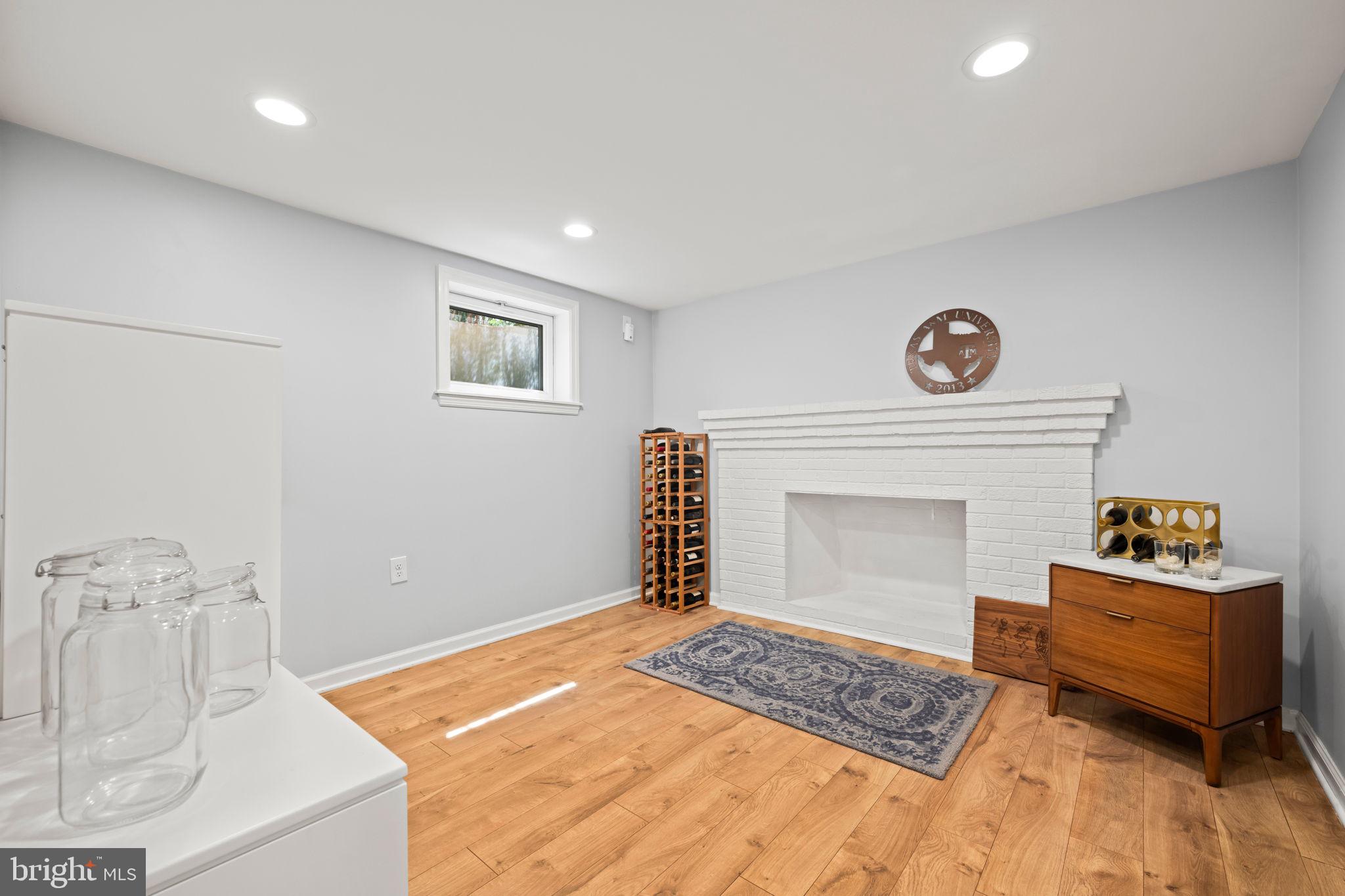 MILL CREEK PARK - Residential