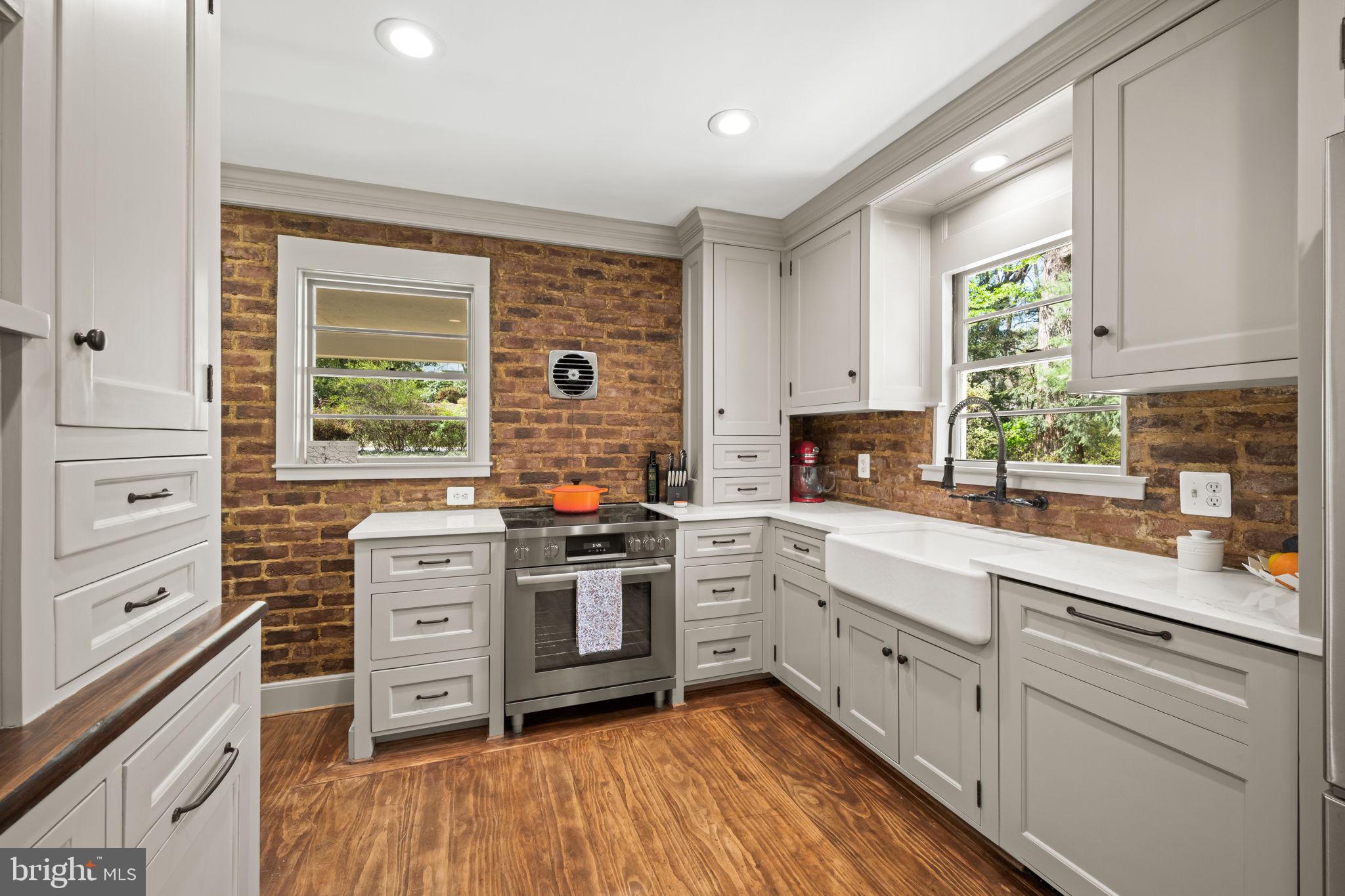 MILL CREEK PARK - Residential