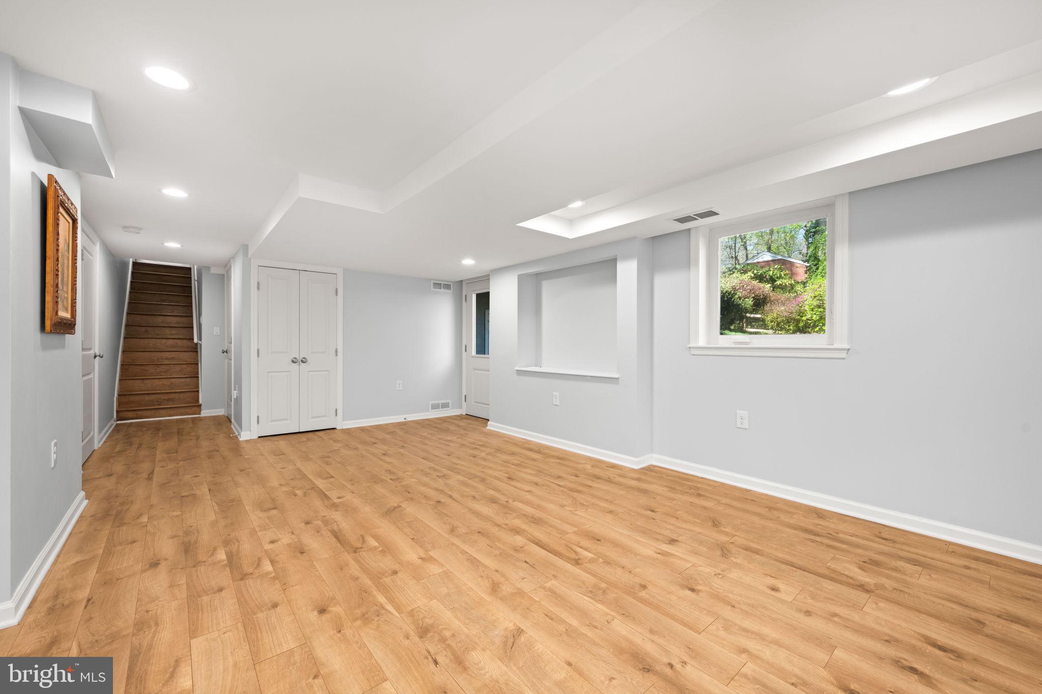 MILL CREEK PARK - Residential