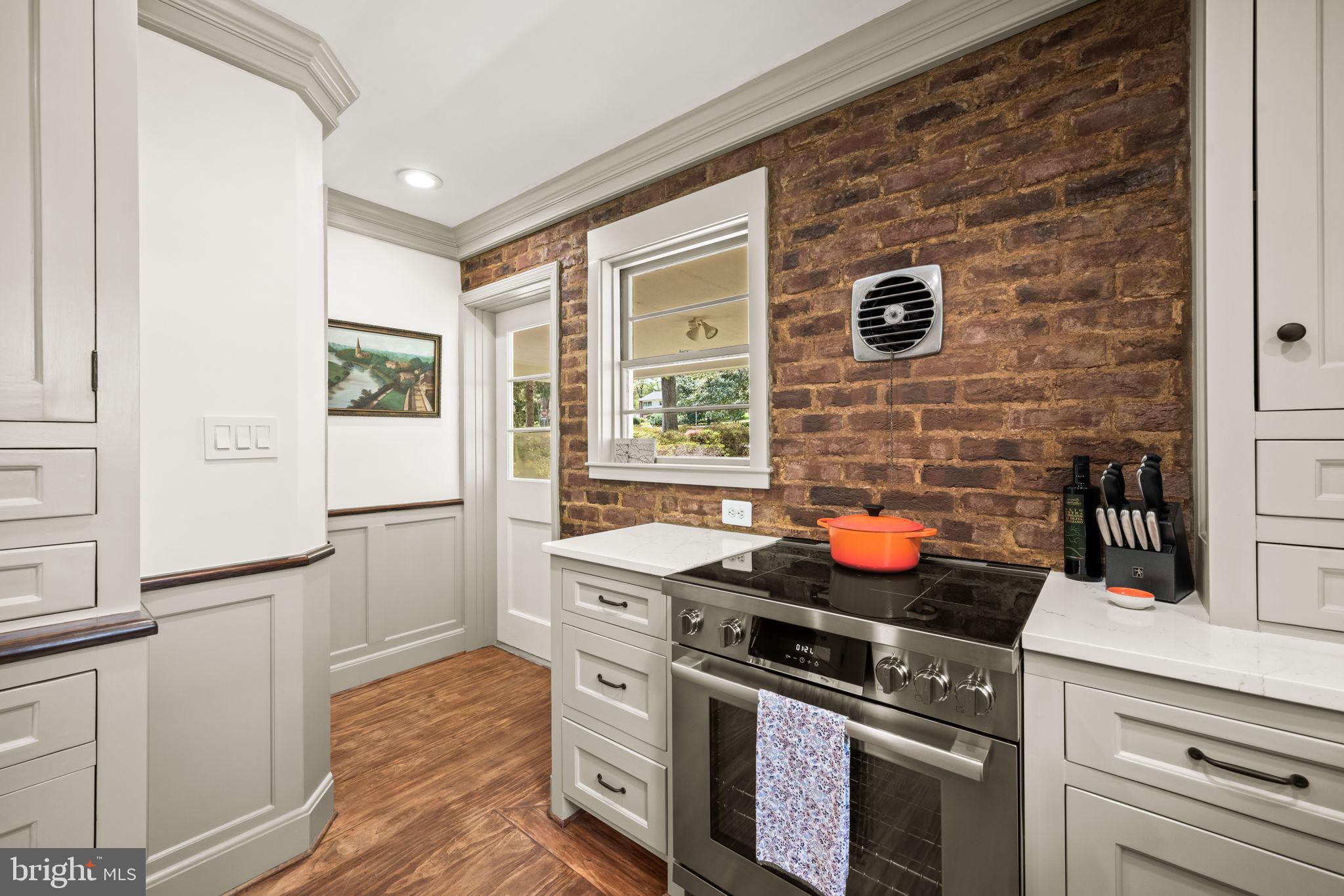 MILL CREEK PARK - Residential