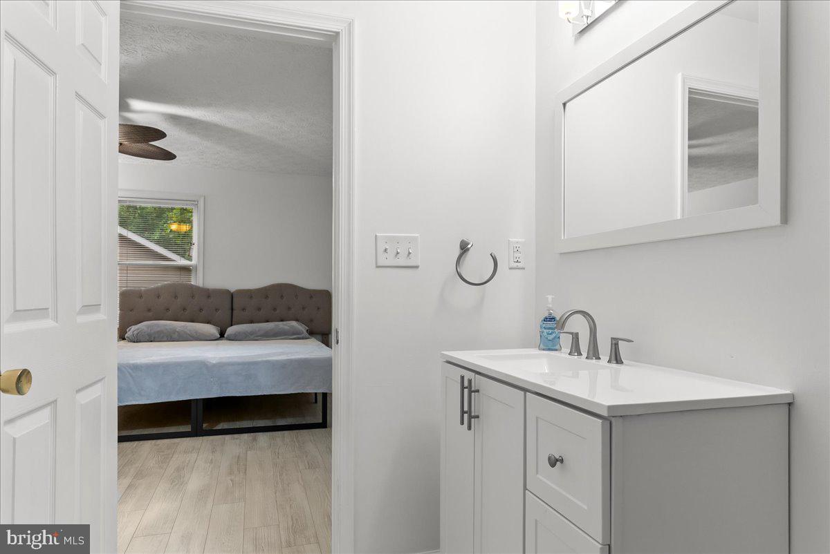 LAKE HOLIDAY ESTATES - Residential