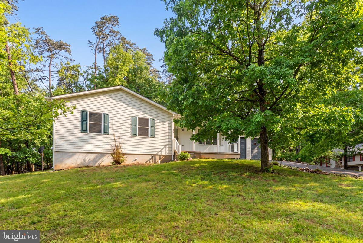 LAKE HOLIDAY ESTATES - Residential