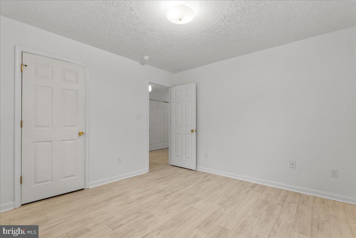 LAKE HOLIDAY ESTATES - Residential