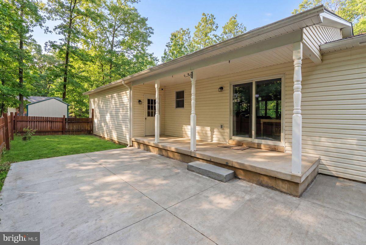 LAKE HOLIDAY ESTATES - Residential