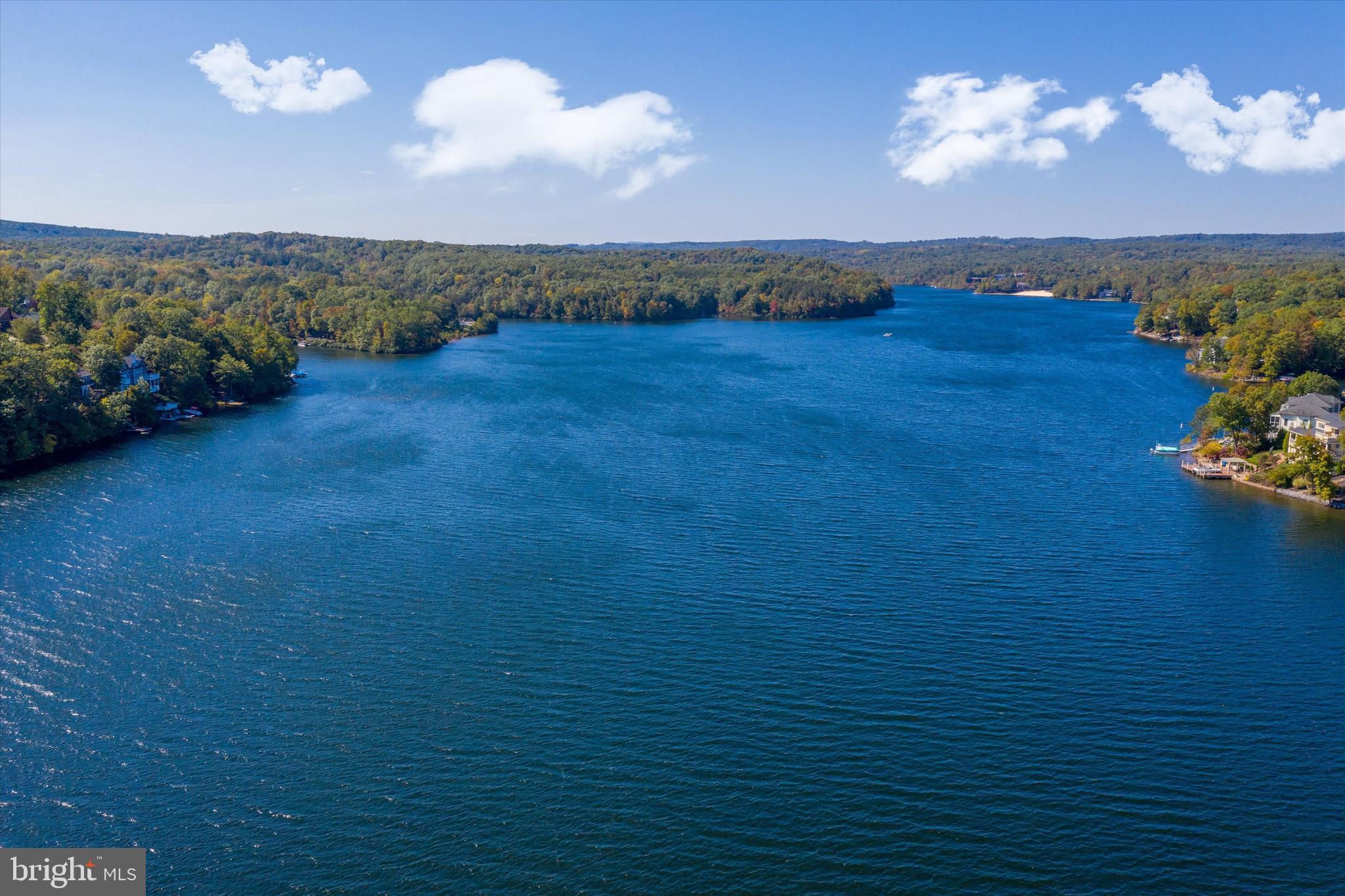 LAKE HOLIDAY ESTATES - Residential