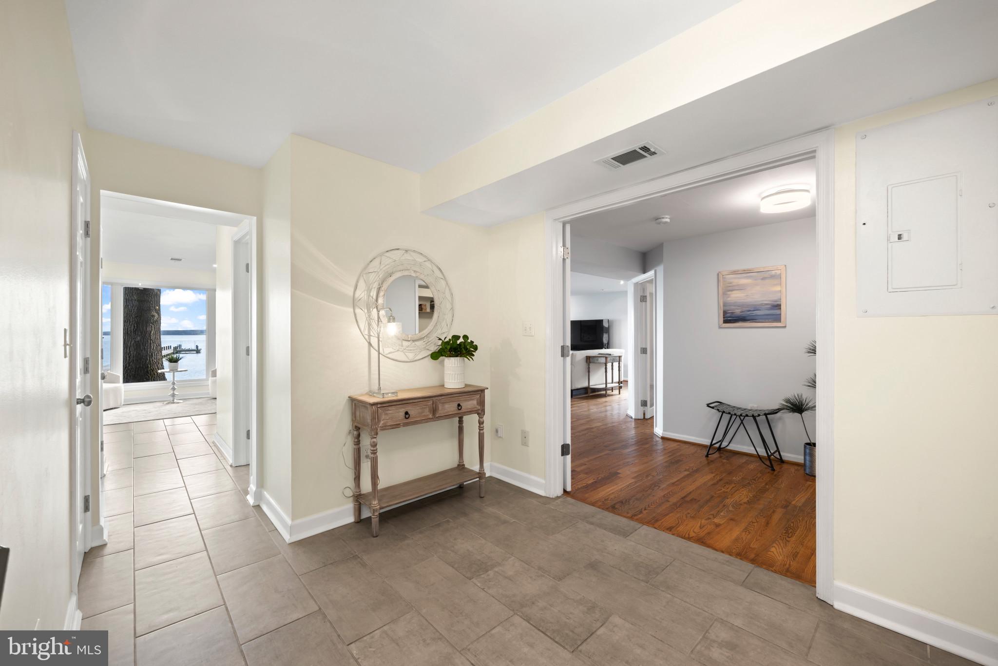 SCHOOLERS POND - Residential