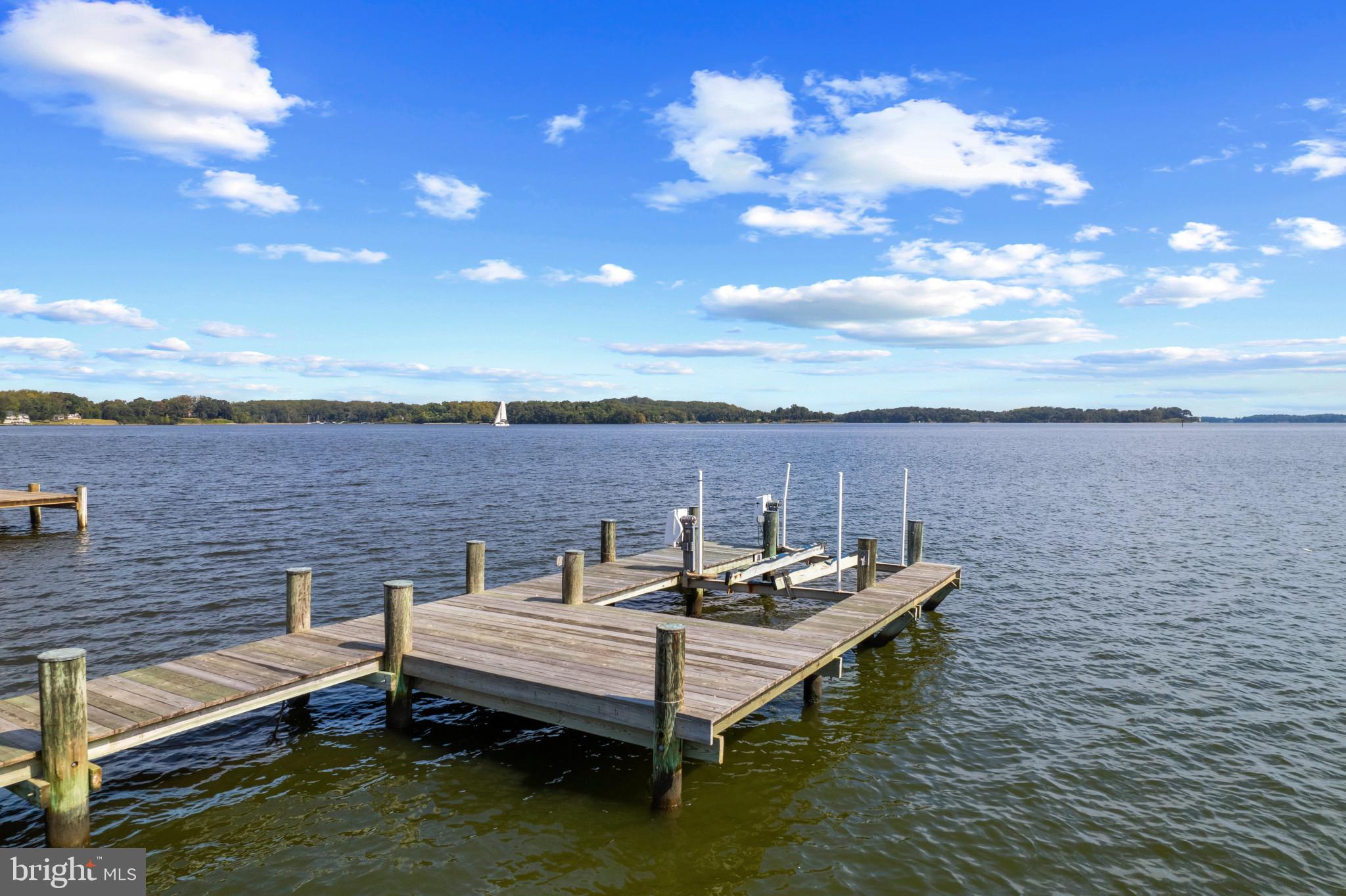 SCHOOLERS POND - Residential
