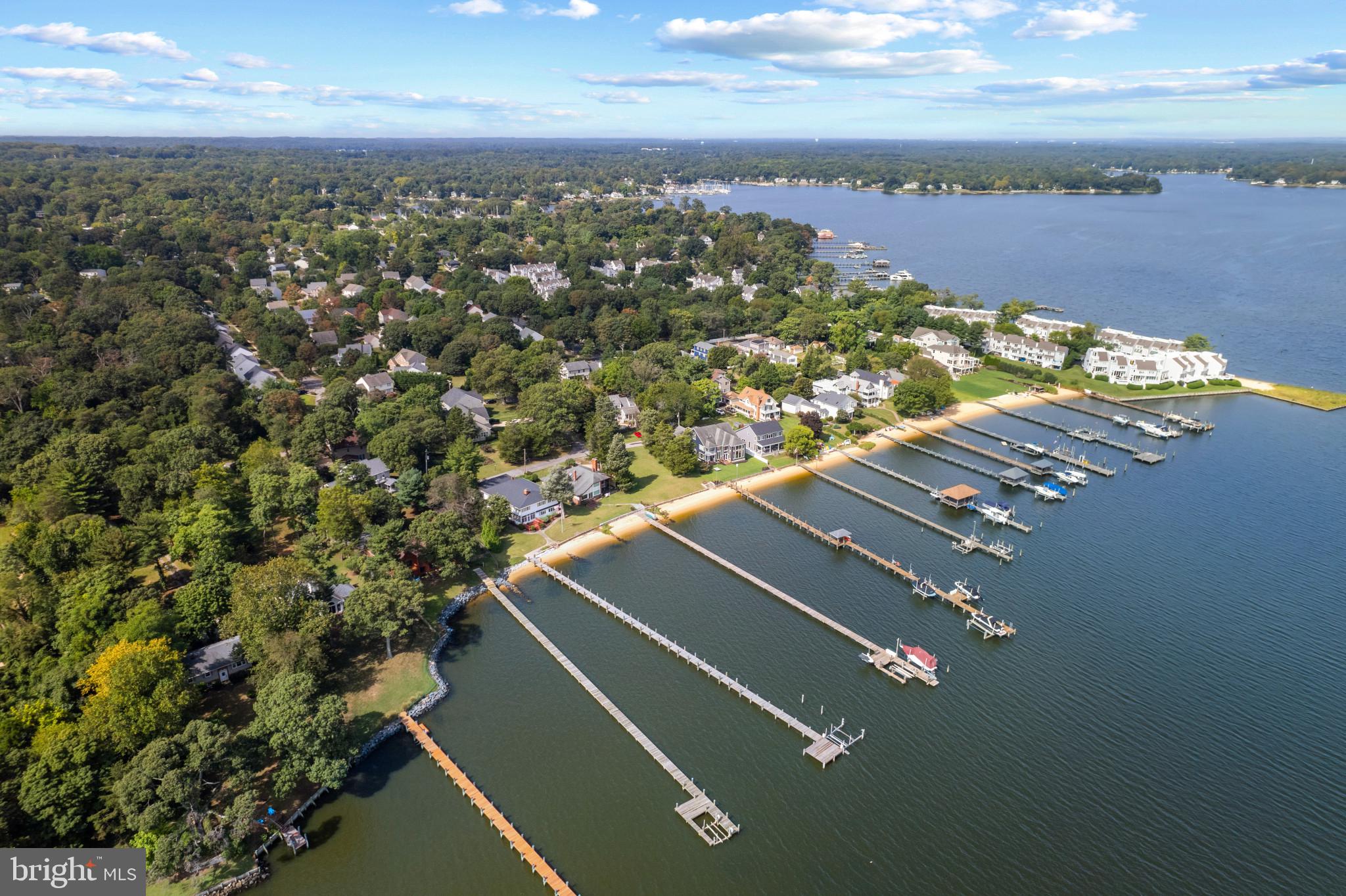 SCHOOLERS POND - Residential