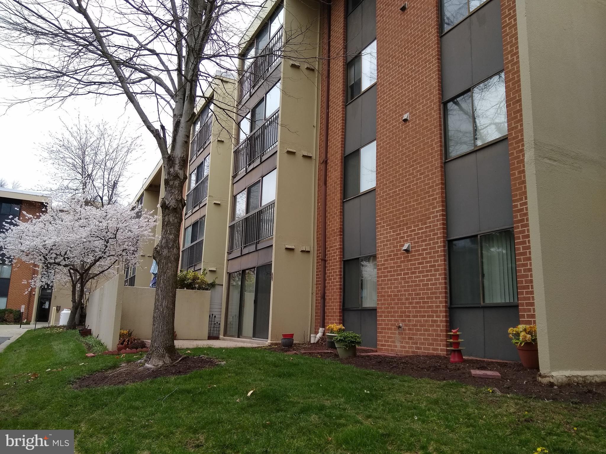 LEISURE WORLD - Residential