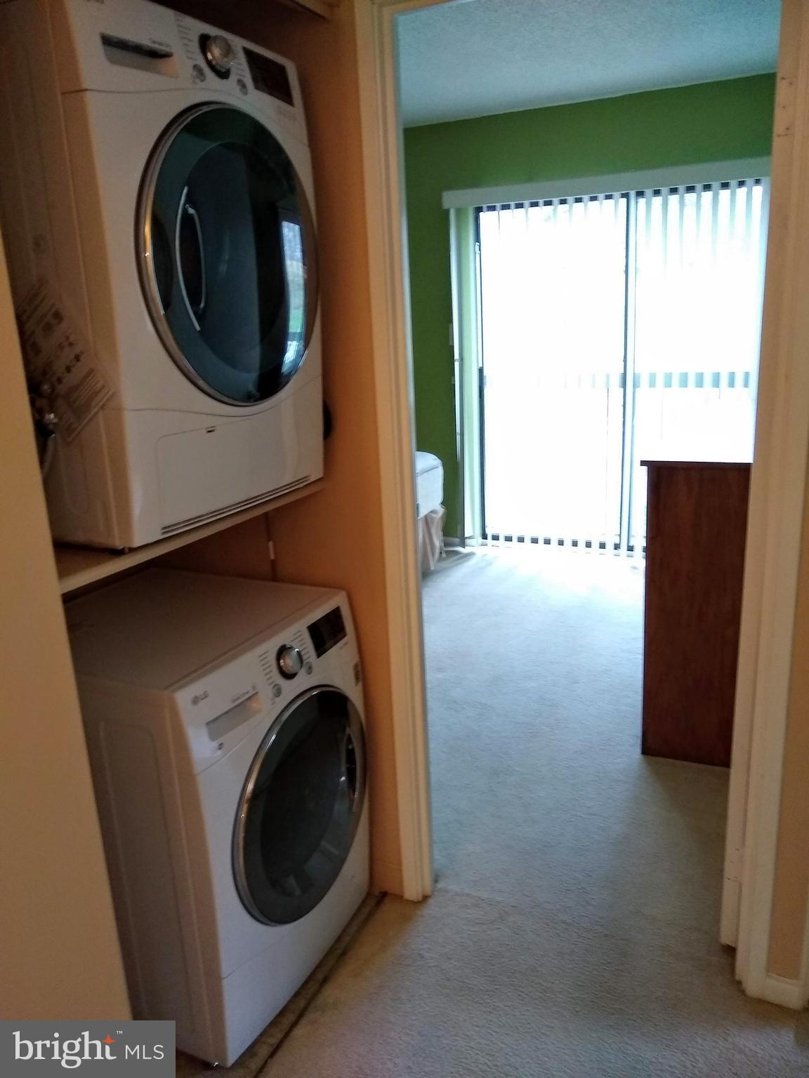 LEISURE WORLD - Residential