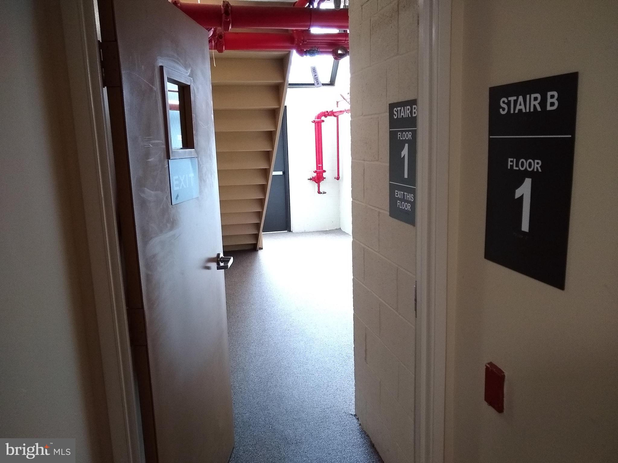 LEISURE WORLD - Residential