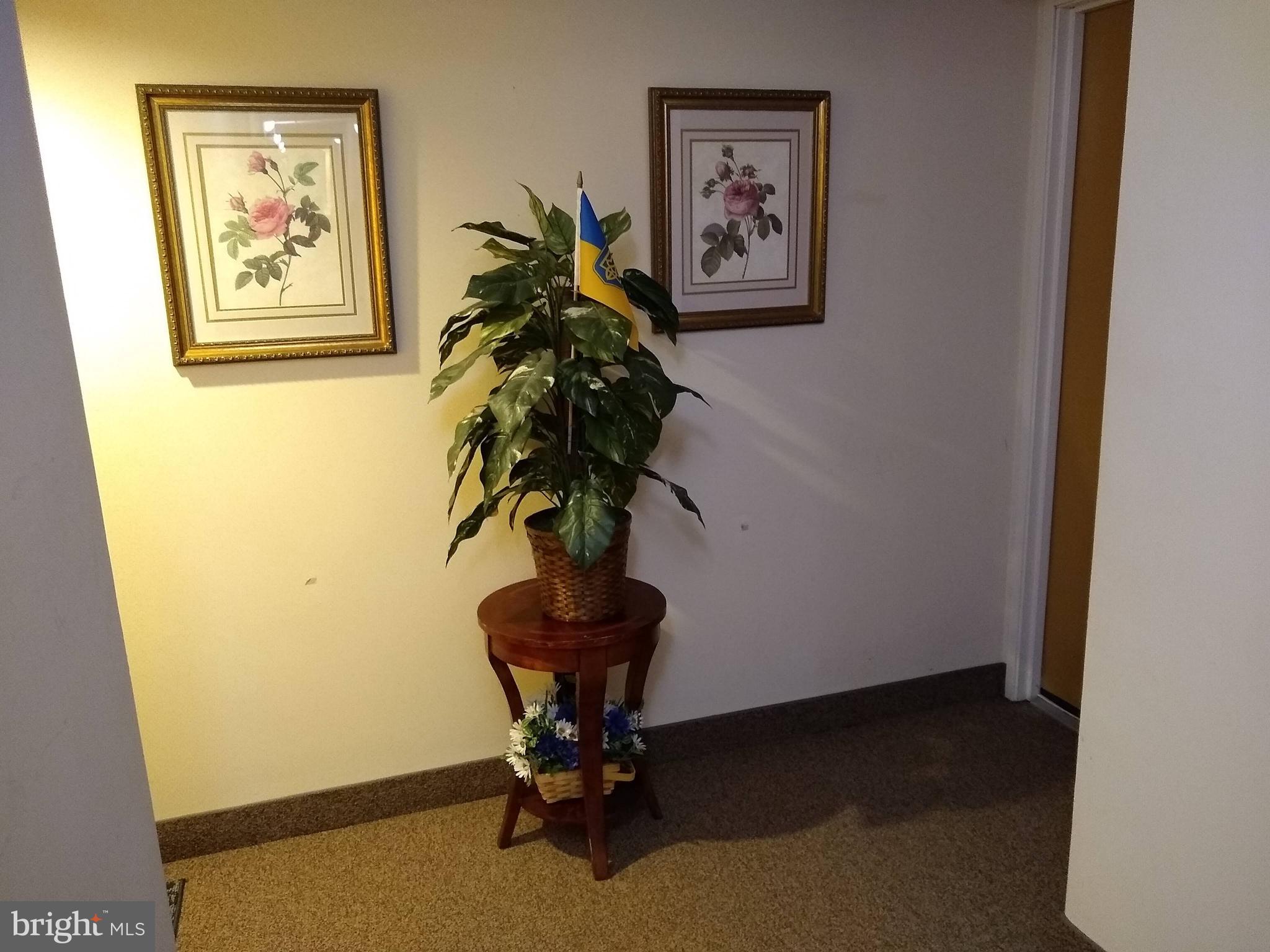 LEISURE WORLD - Residential